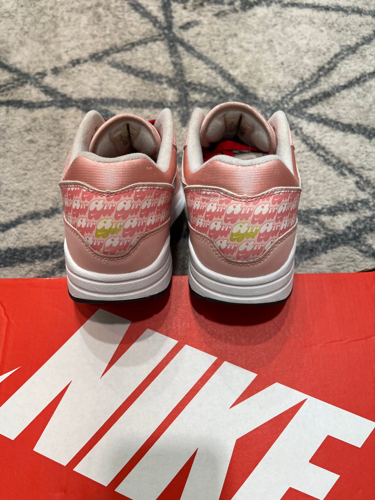 Nike Air Max 1 Strawberry Lemonade