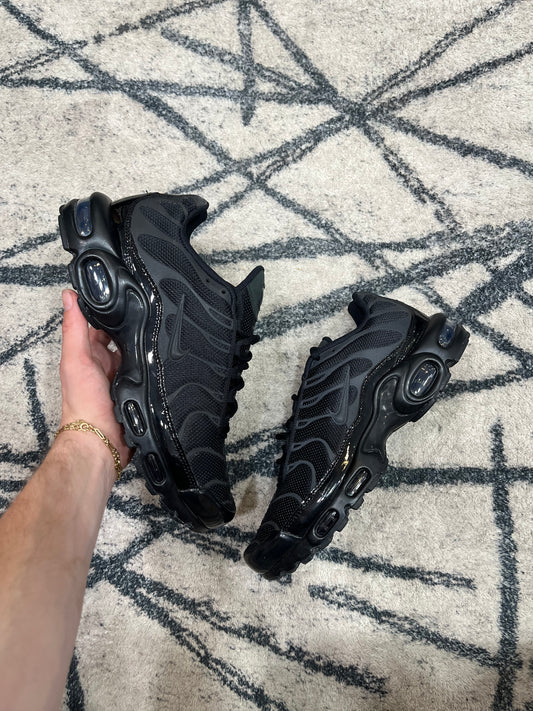 Nike Air Max Plus Triple Black