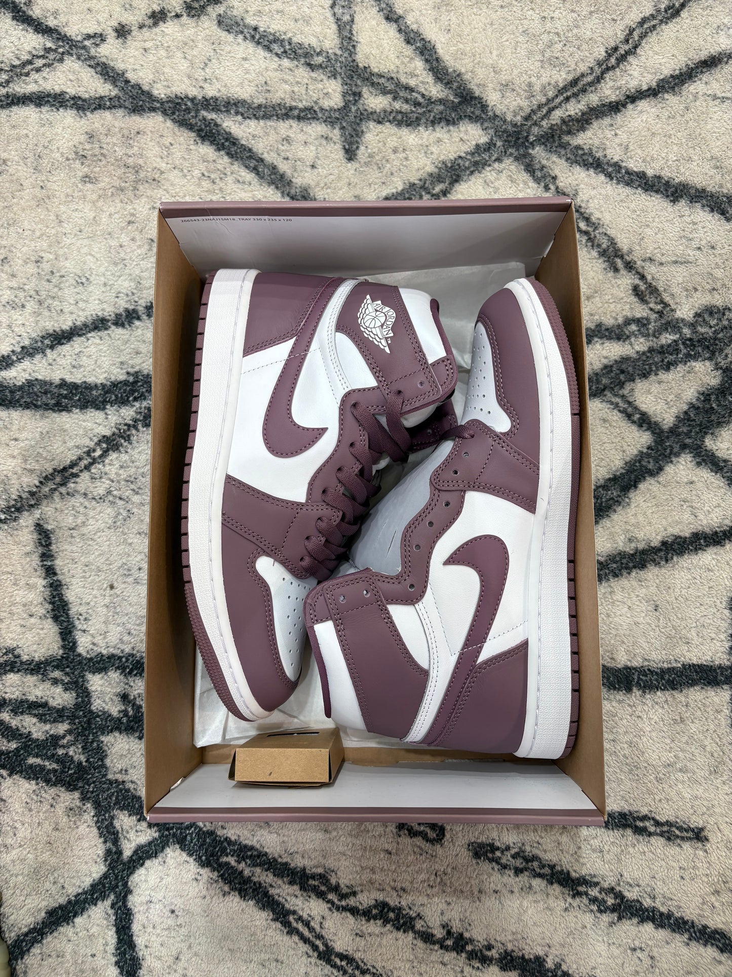 Air Jordan 1 Retro High Mauve
