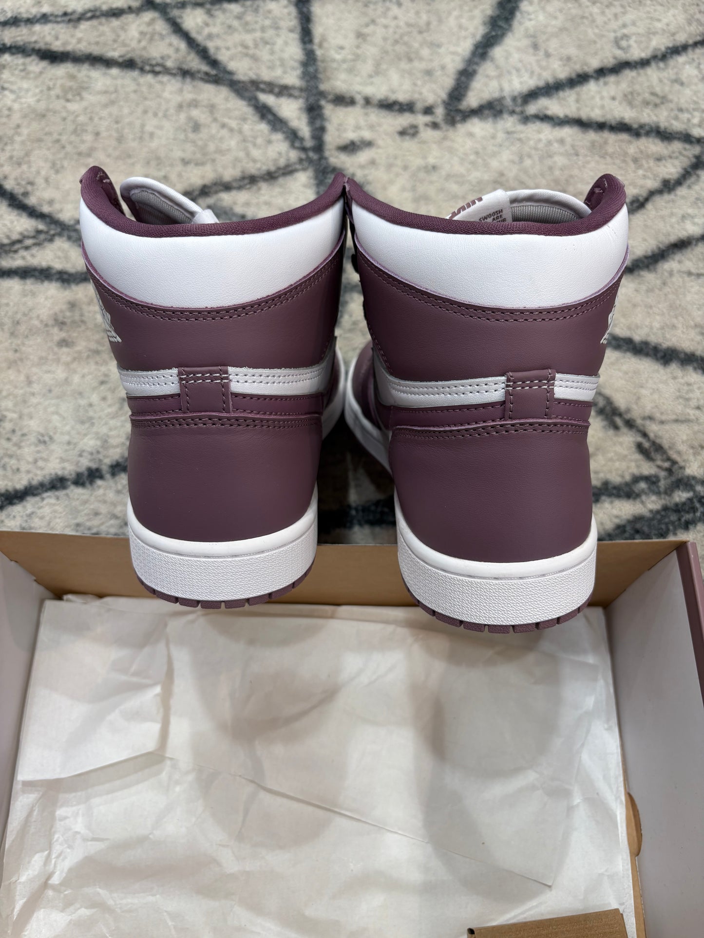 Air Jordan 1 Retro High Mauve