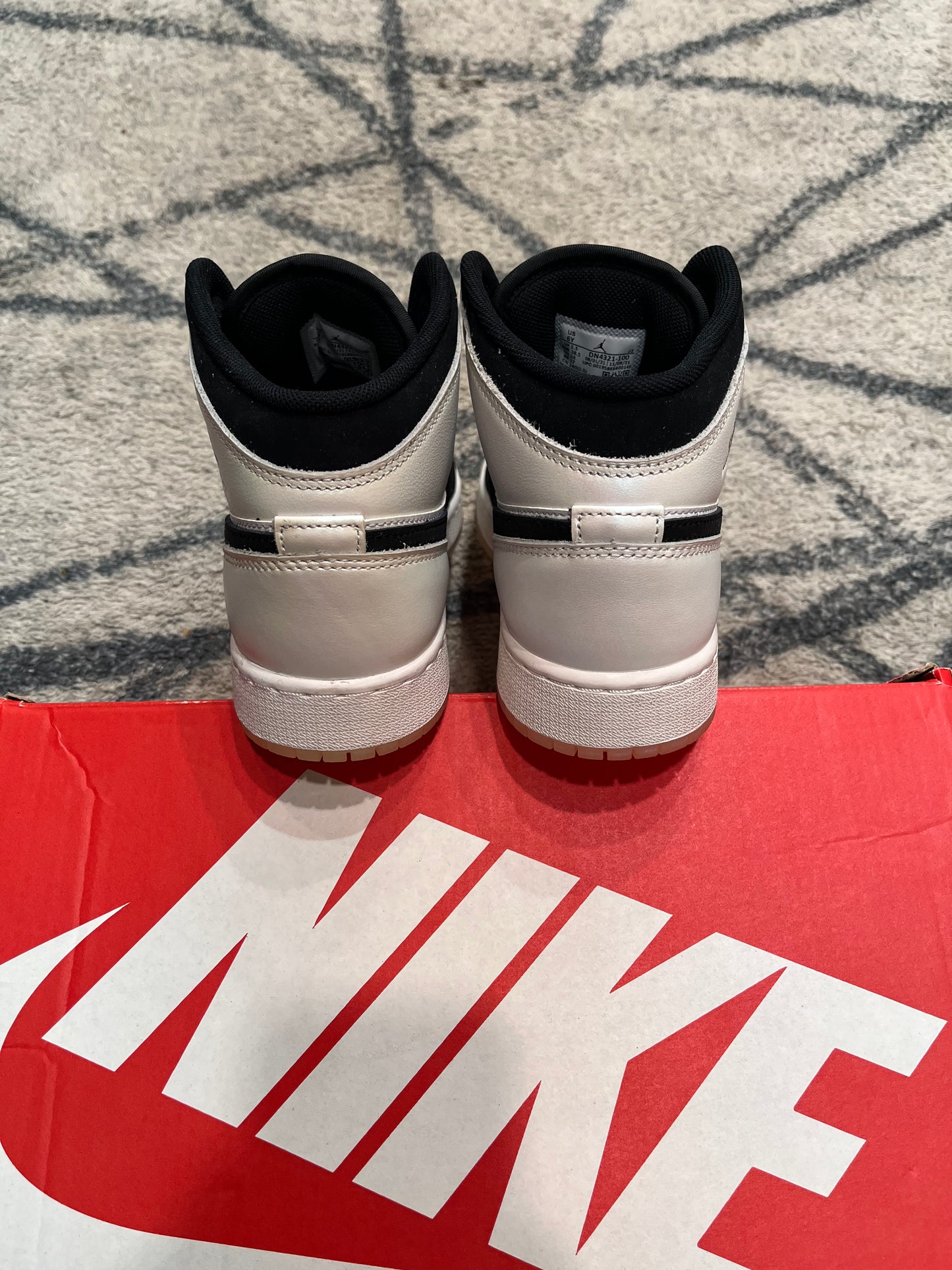 Air Jordan 1 Mid Diamond Short
