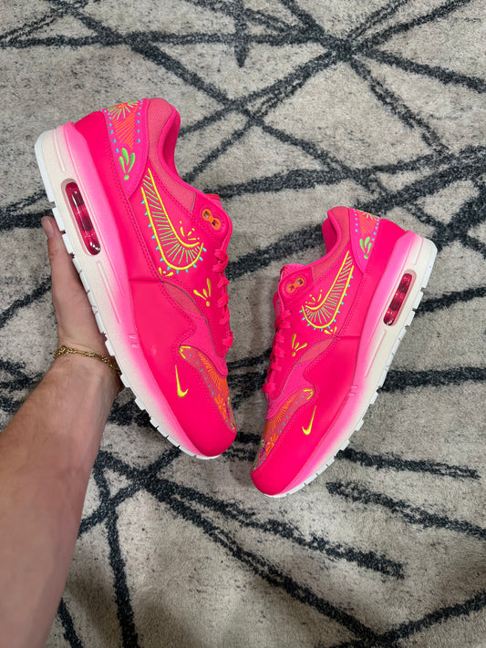 Nike Air Max 1 Hyper Pink