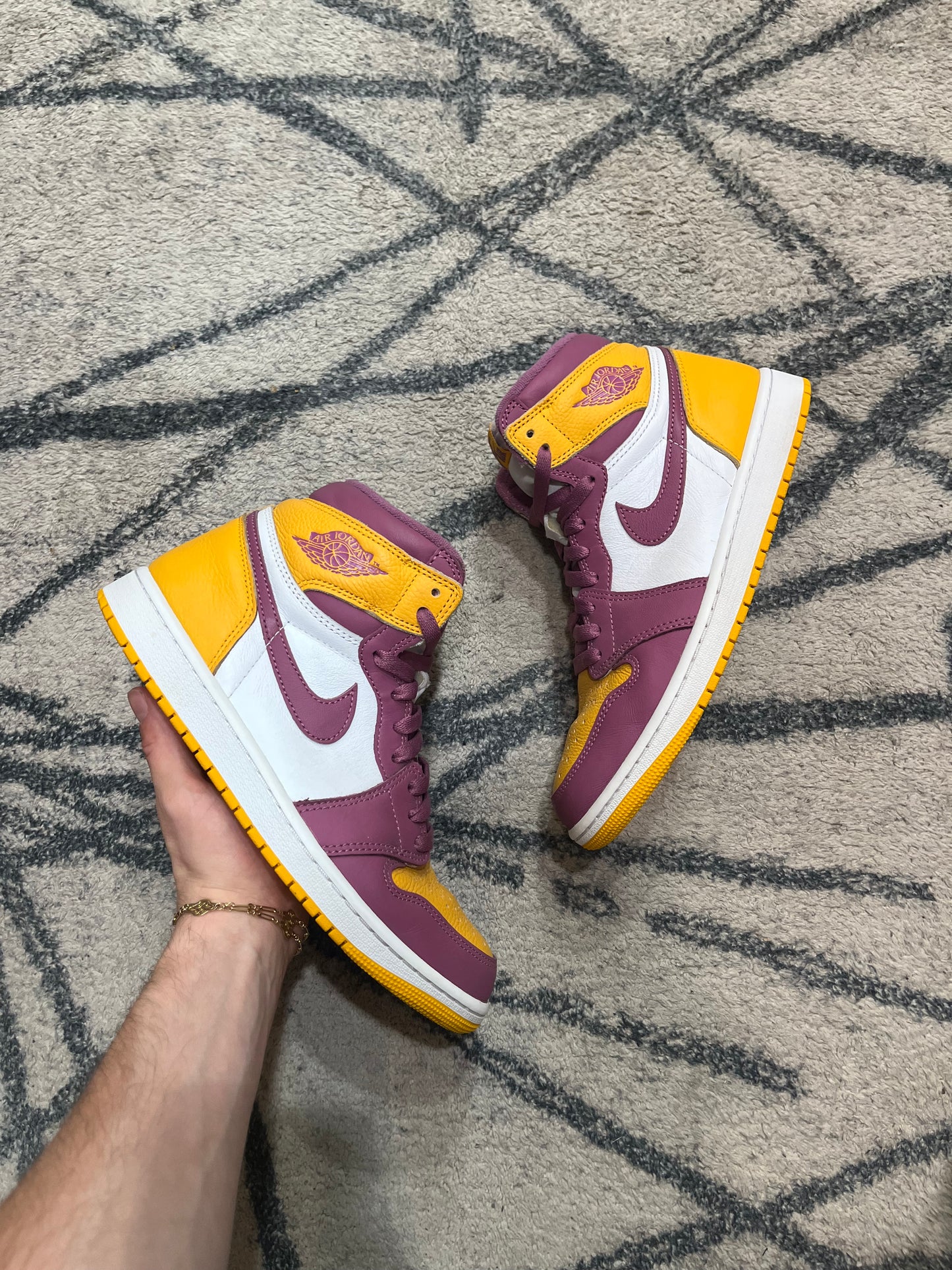 Air Jordan 1 Brotherhood