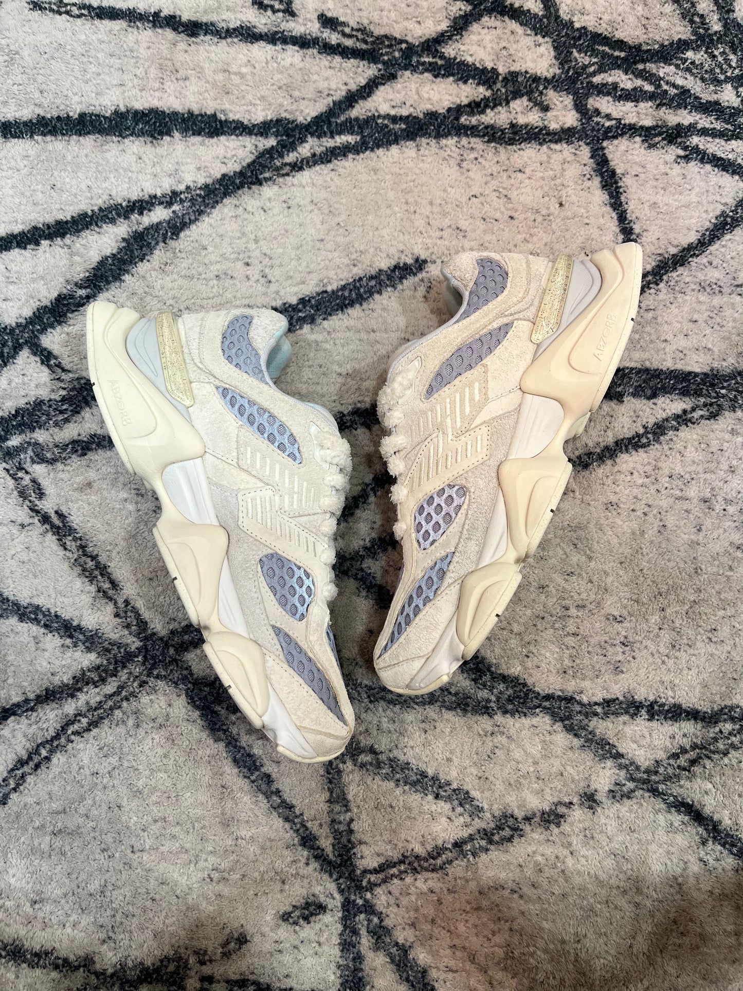 New Balance 9060 Bricks And Wood