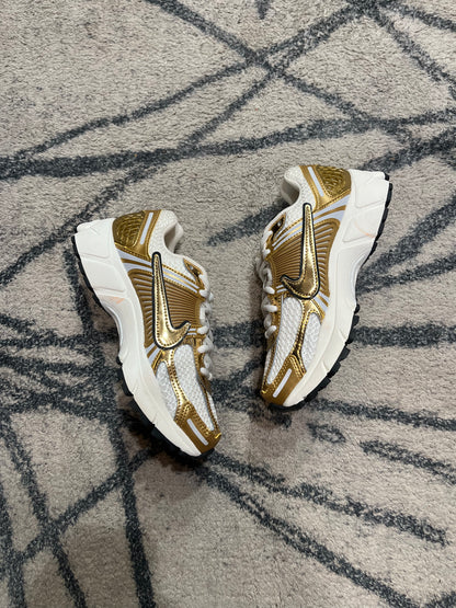 Nike Vomero 5 Gold