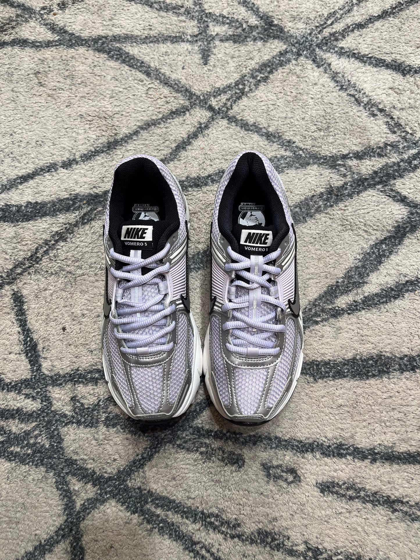 Nike Vomero 5 Lila Fluffy
