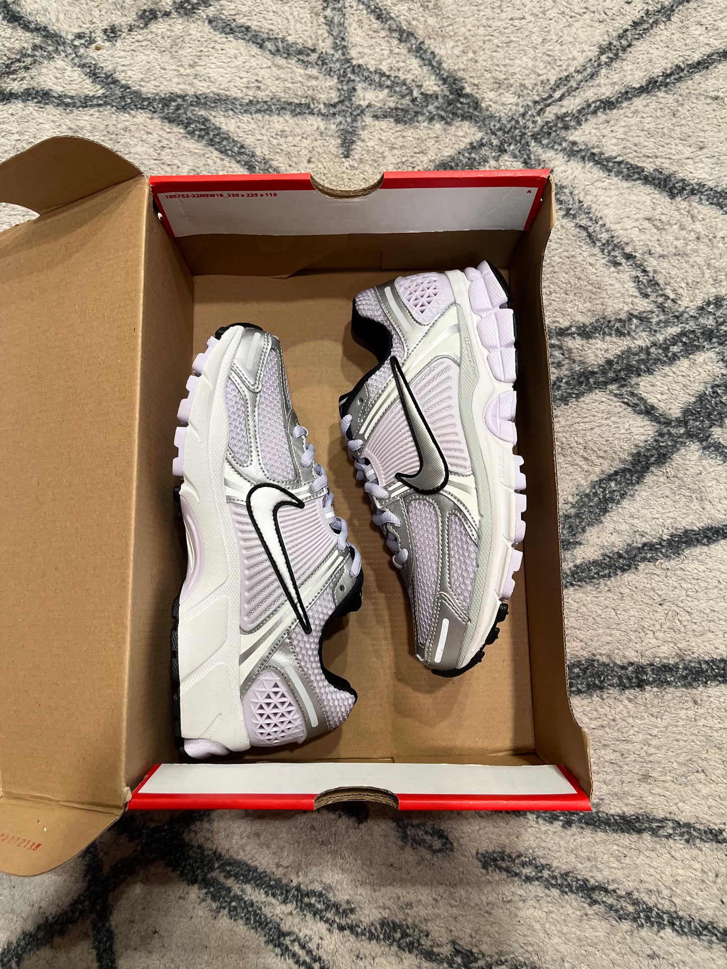 Nike Vomero 5 Lila Fluffy