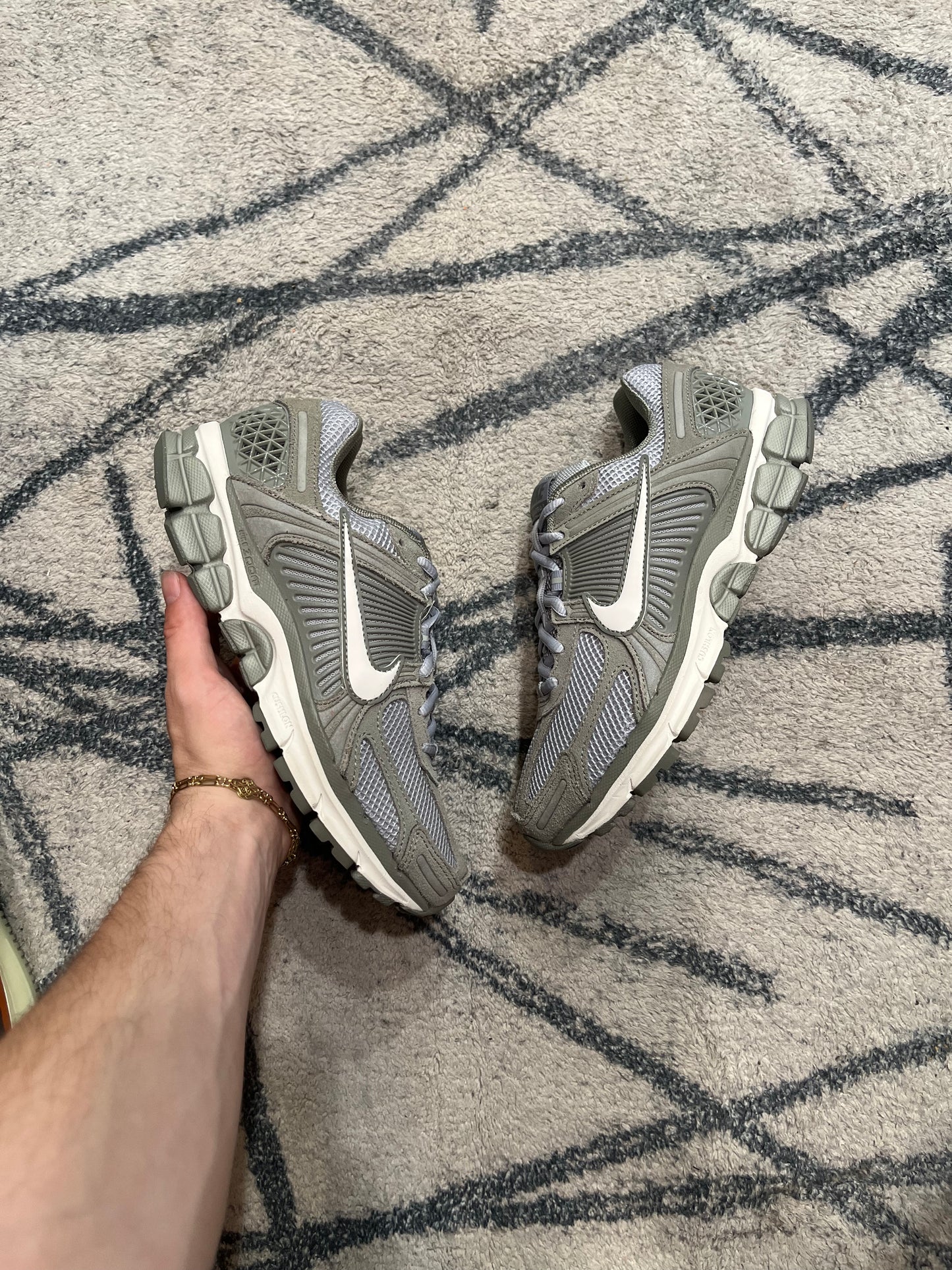 Nike Vomero 5 Dark Stucco