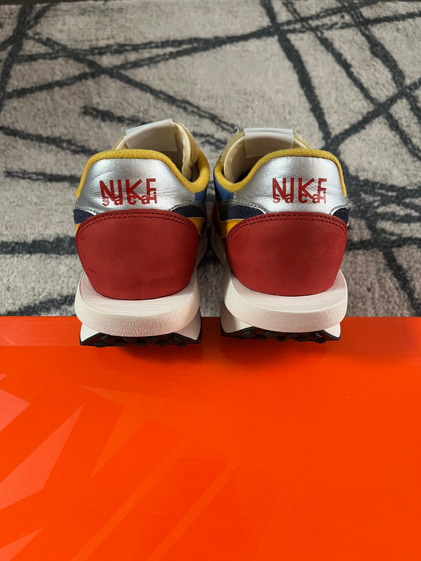 Nike Sacai LDwaffle Varsity Red