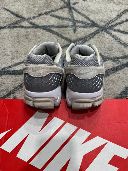 Nike Vomero 5 Orewood Grey
