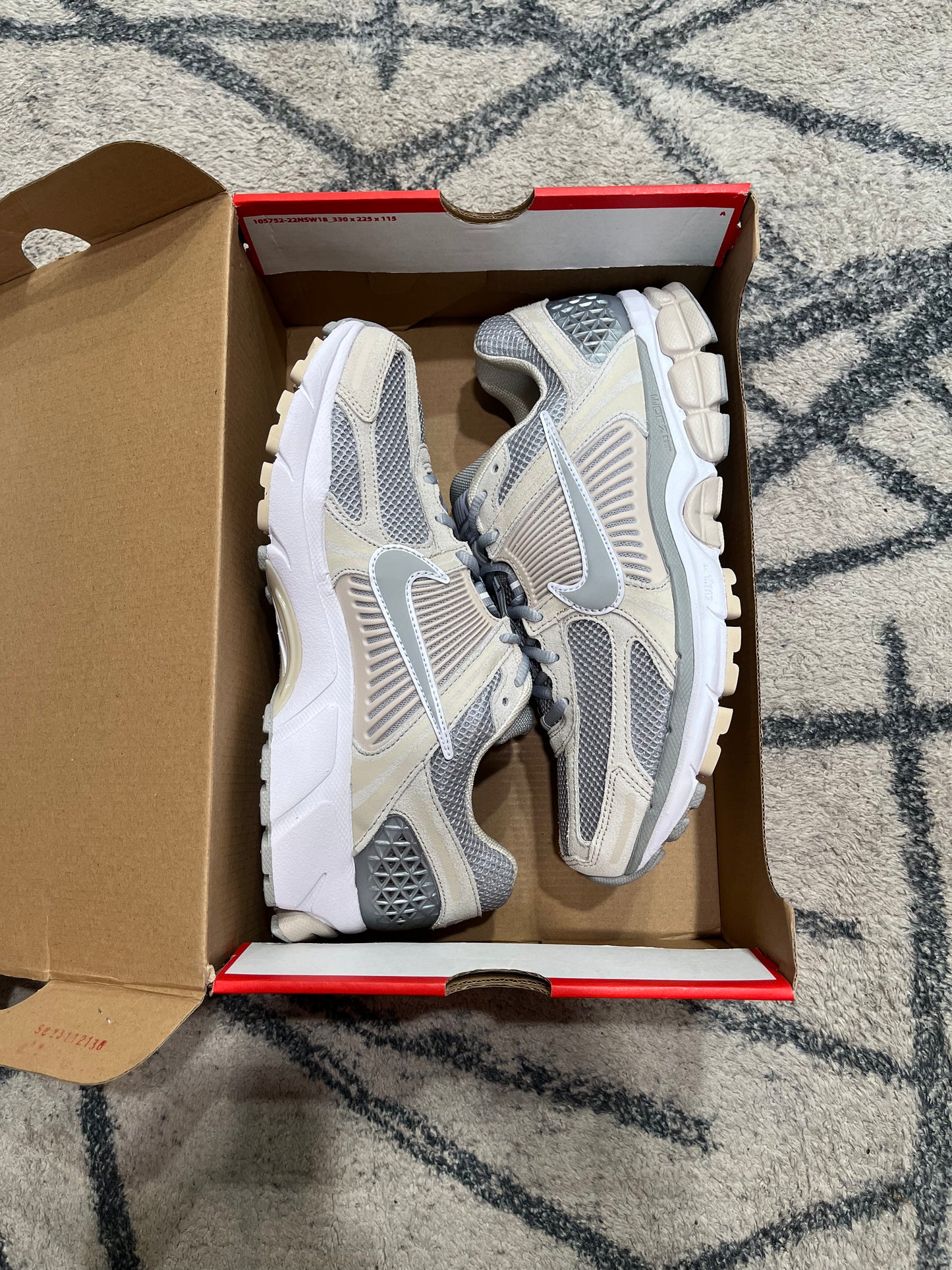 Nike Vomero 5 Orewood Grey