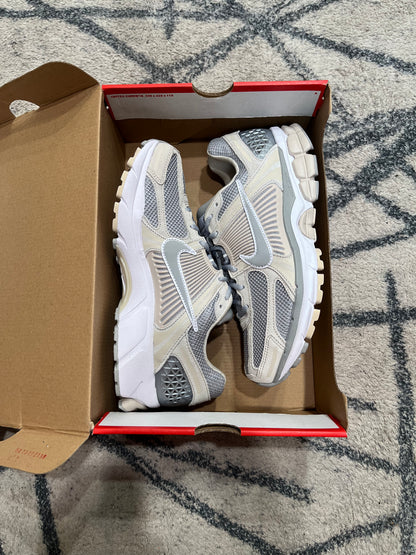 Nike Vomero 5 Orewood Grey