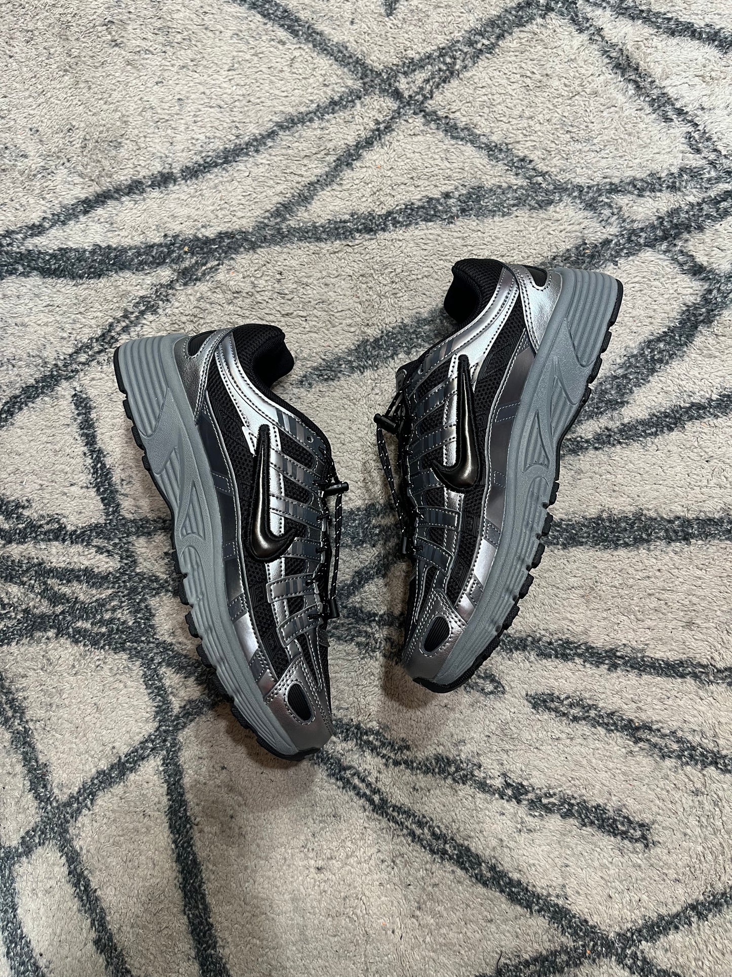 Nike P-6000 Metallic Black Silver
