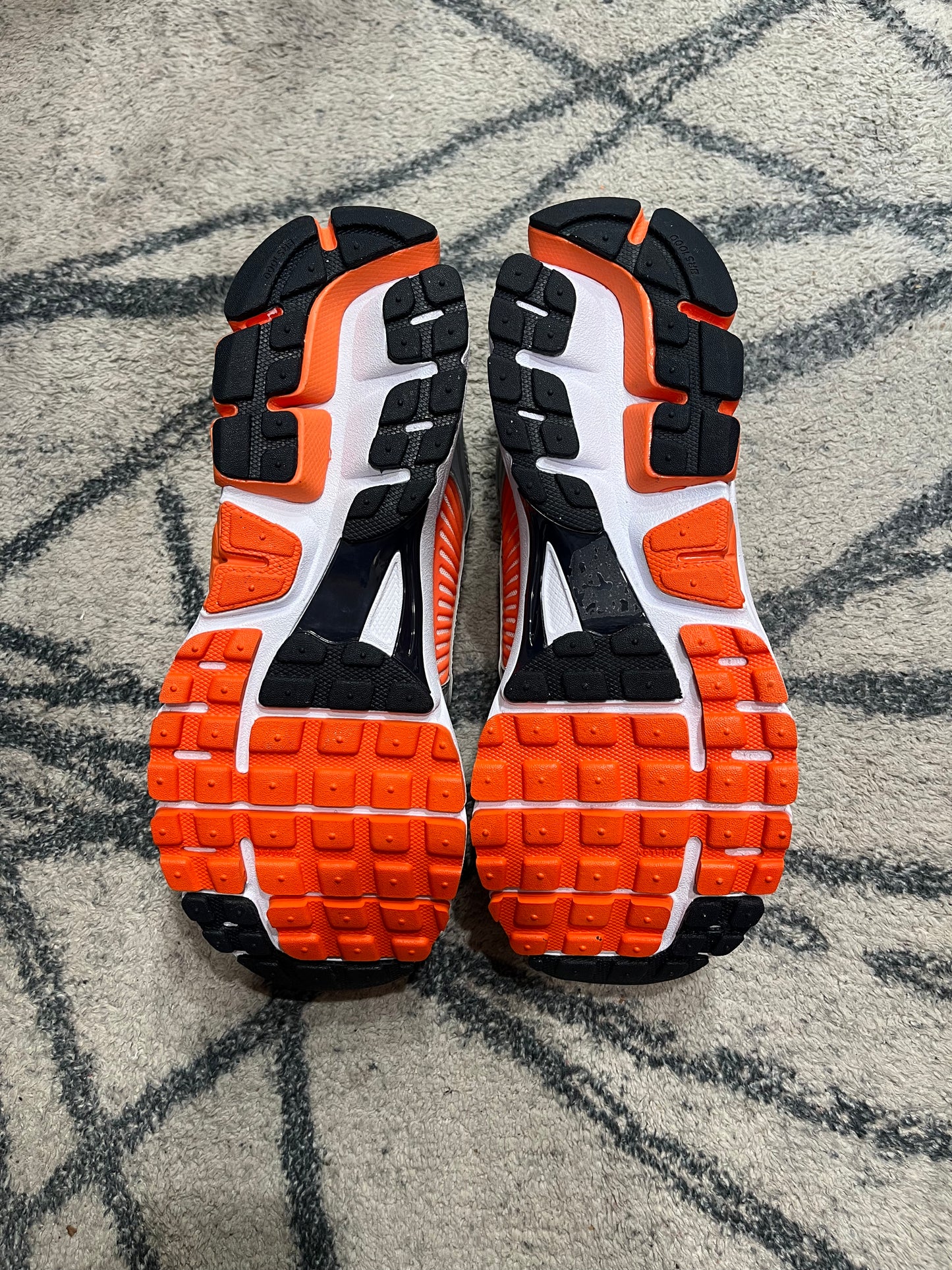 Nike Vomero 5 Fluffy Dark Obsidian Orange