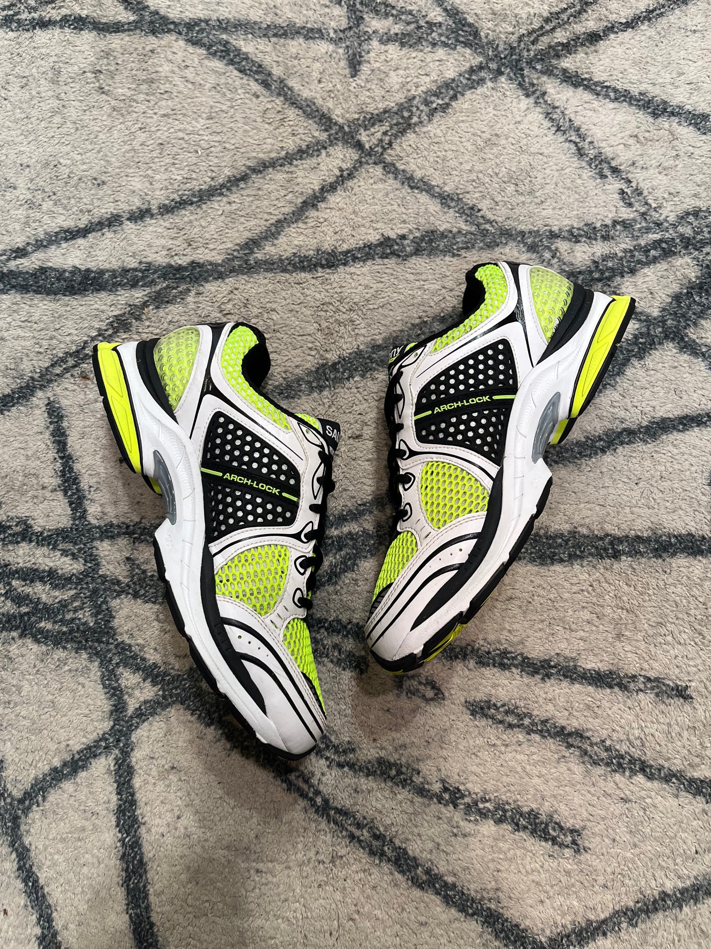 Saucony Progrid Bright Yellow