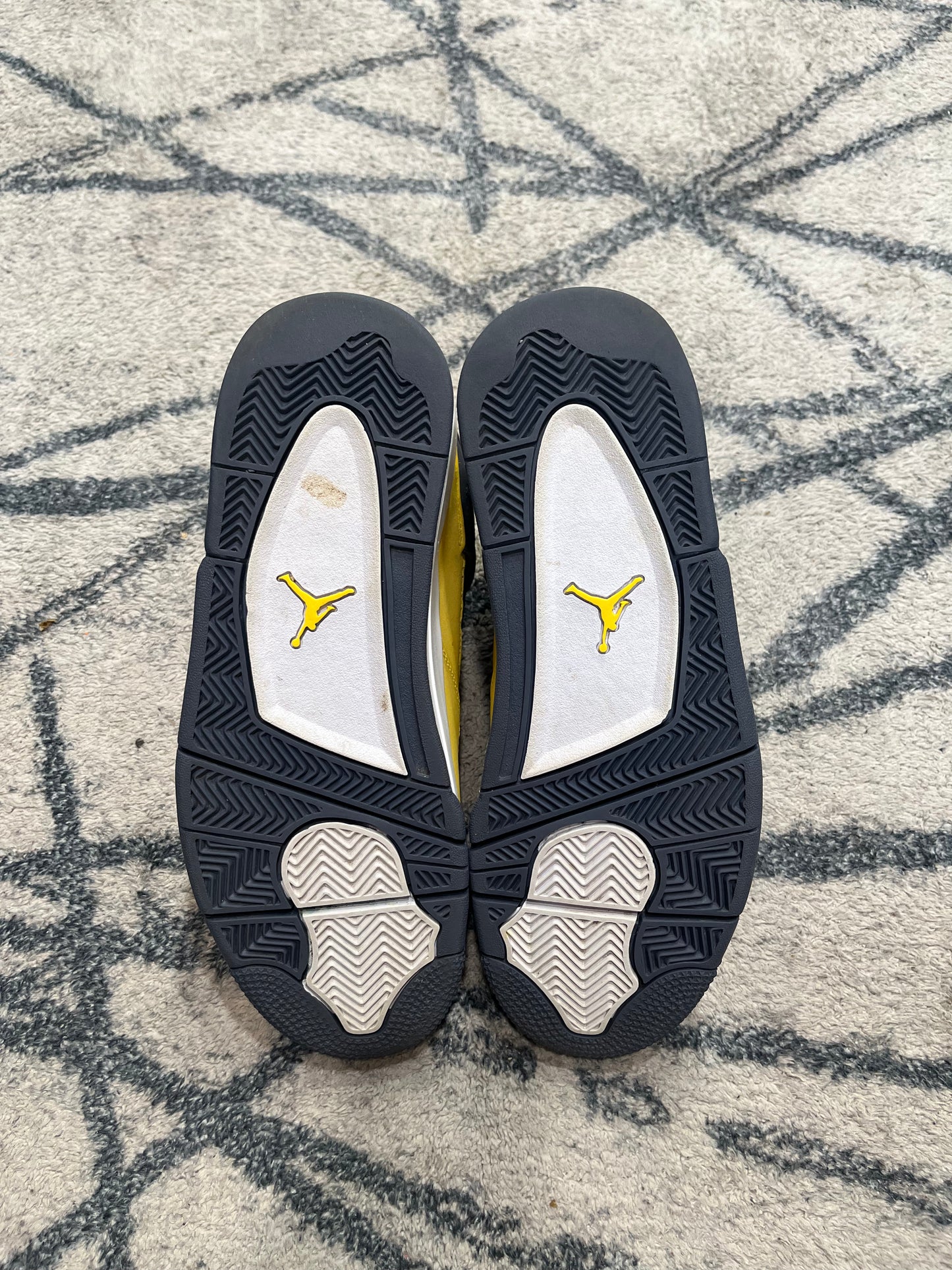 Air Jordan 4 Lightning