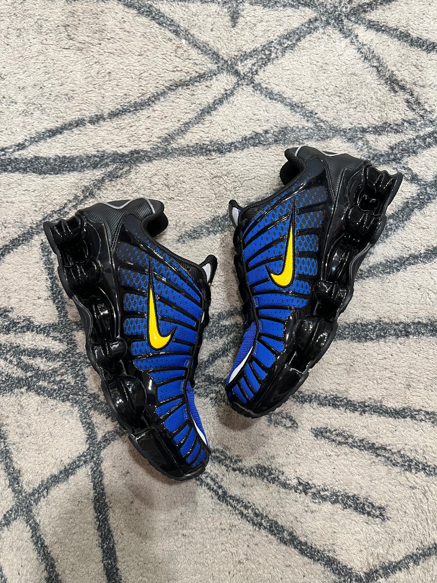 Nike Shox Varsity Maze