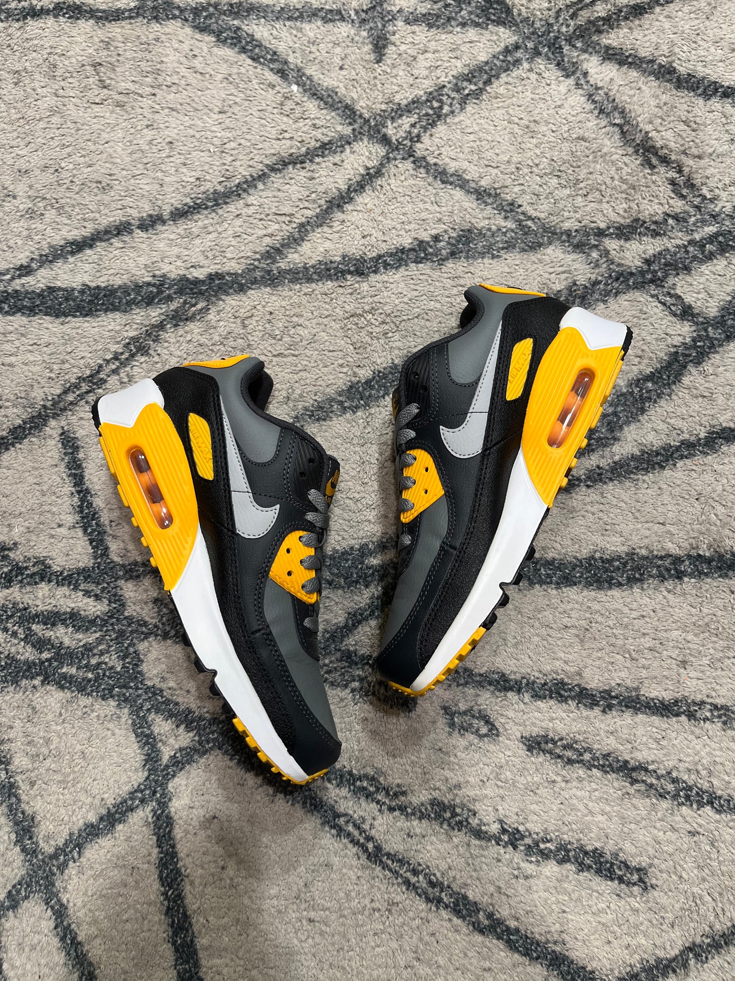 Nike Air Max 90 Yellow Smoke Grey
