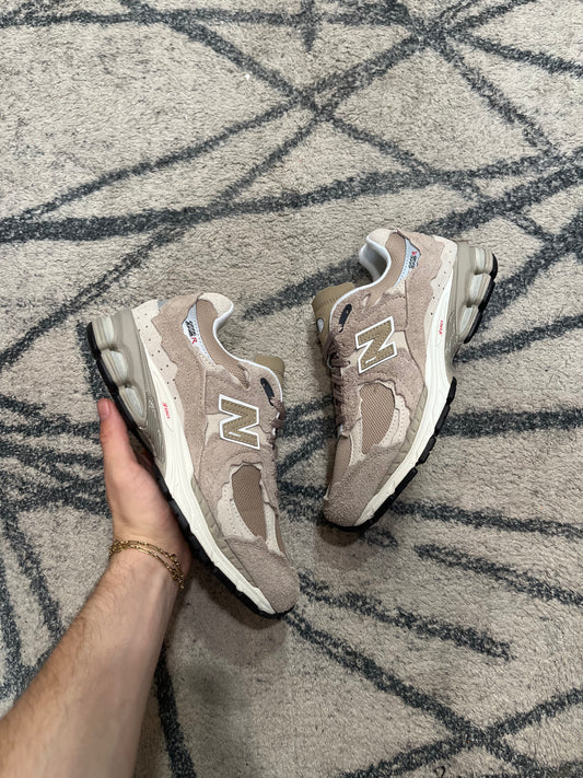 New Balance 2002R Protection Pack Light Brown
