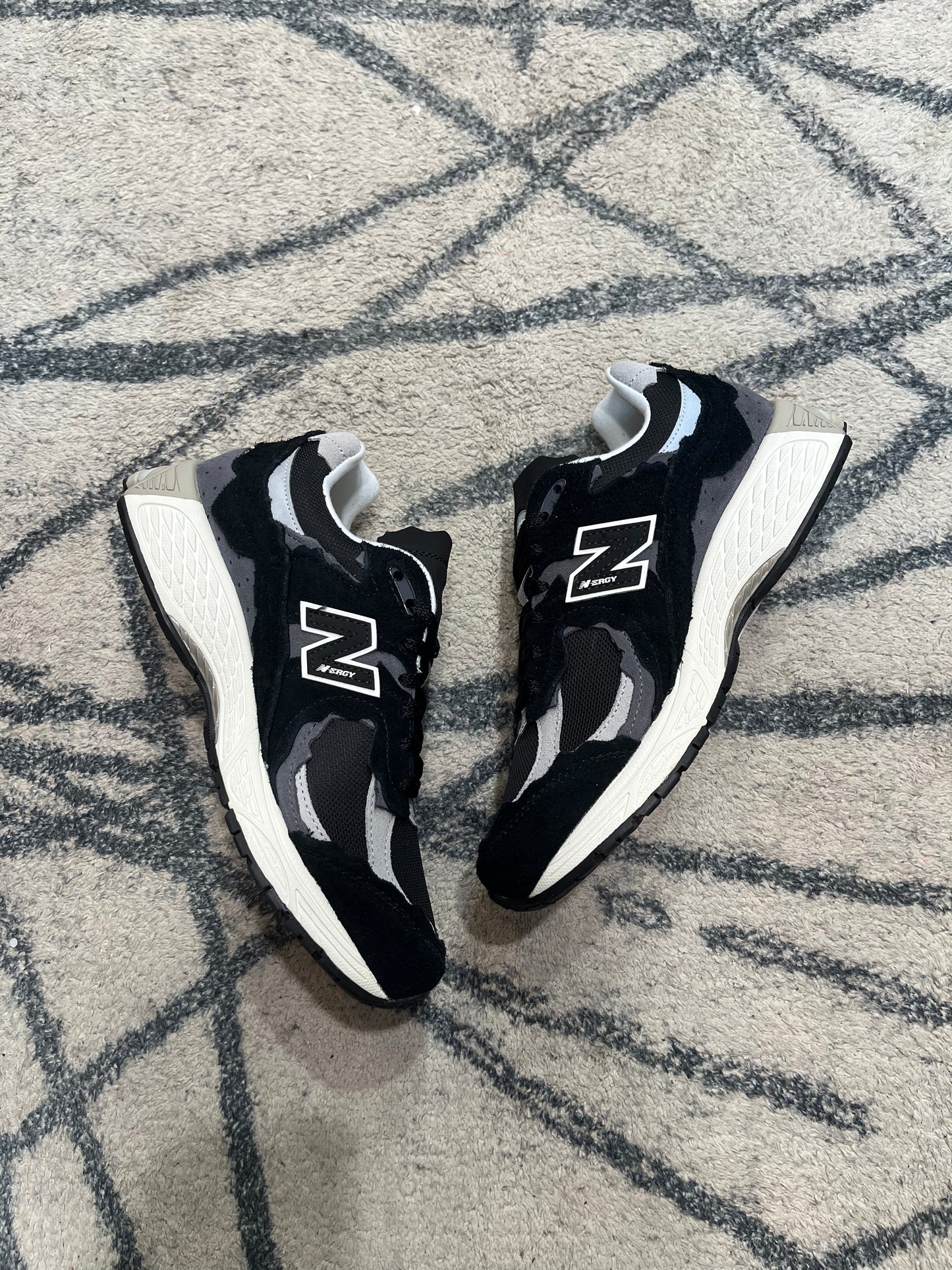 New Balance 2002R Protection Pack Black White