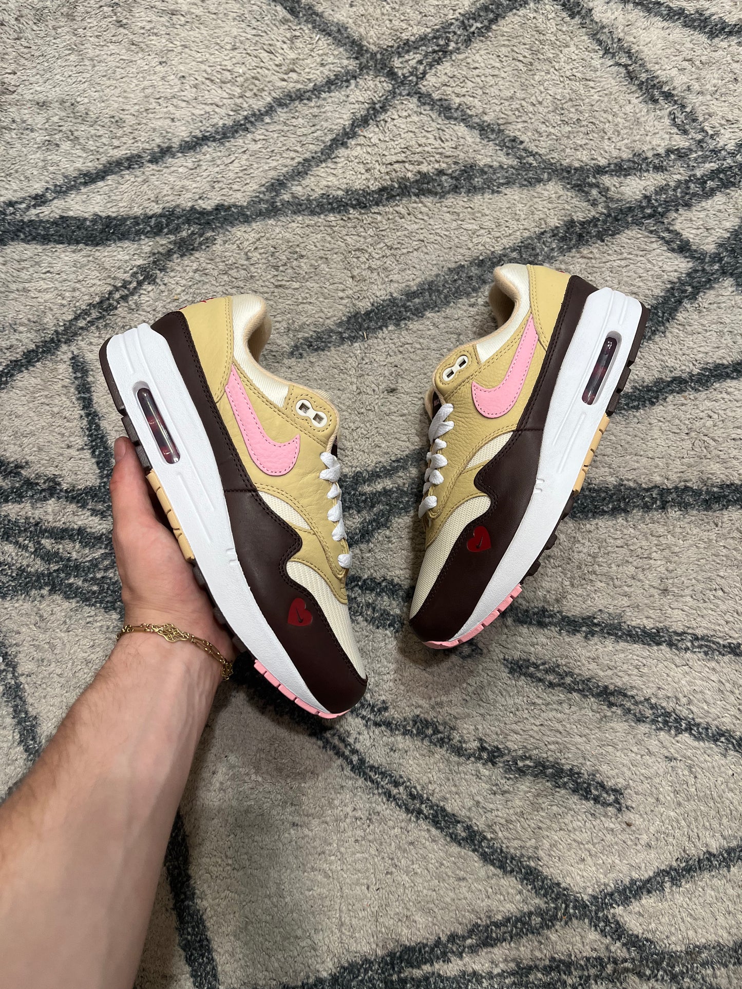 Nike Air Max 1 Valentine's Day