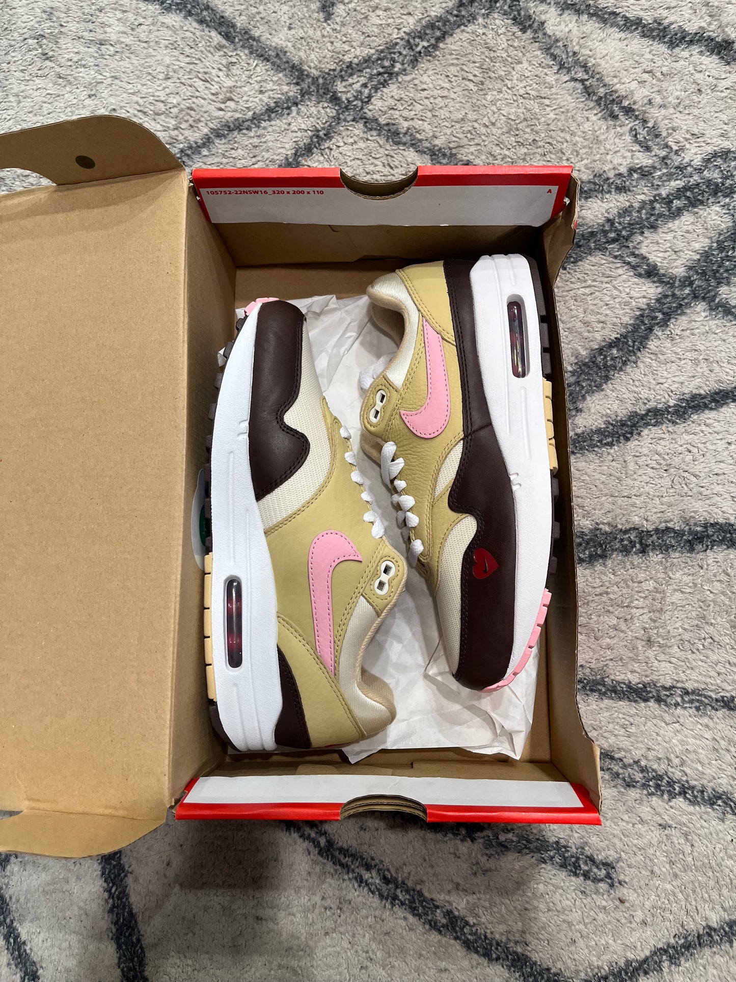 Nike Air Max 1 Valentine's Day