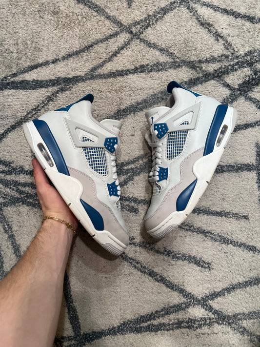 Air Jordan 4 Military Blue