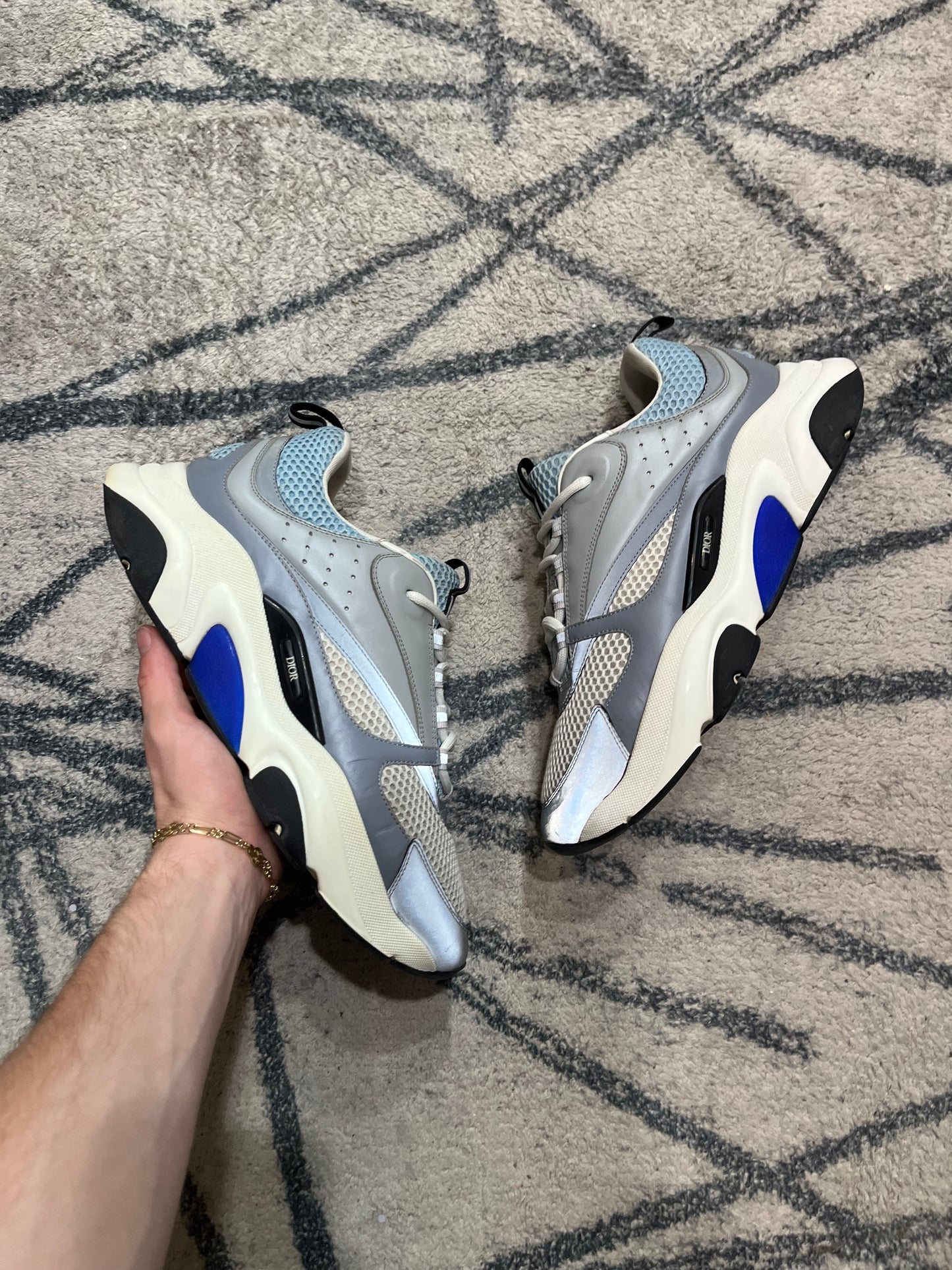 Dior B22 White Blue
