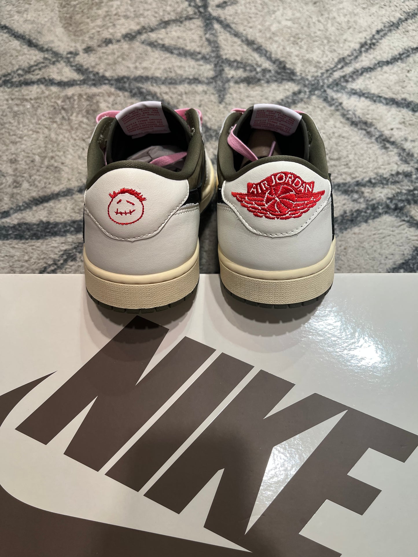 Air Jordan 1 Travis Medium Olive