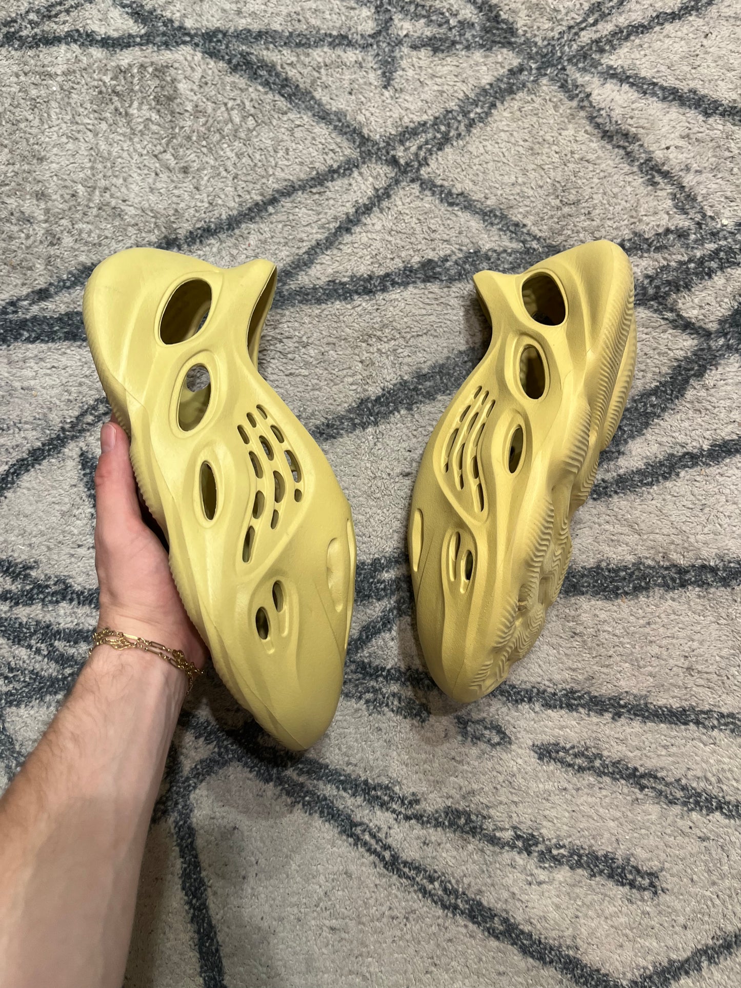 Yeezy Foam Runner Sulfur