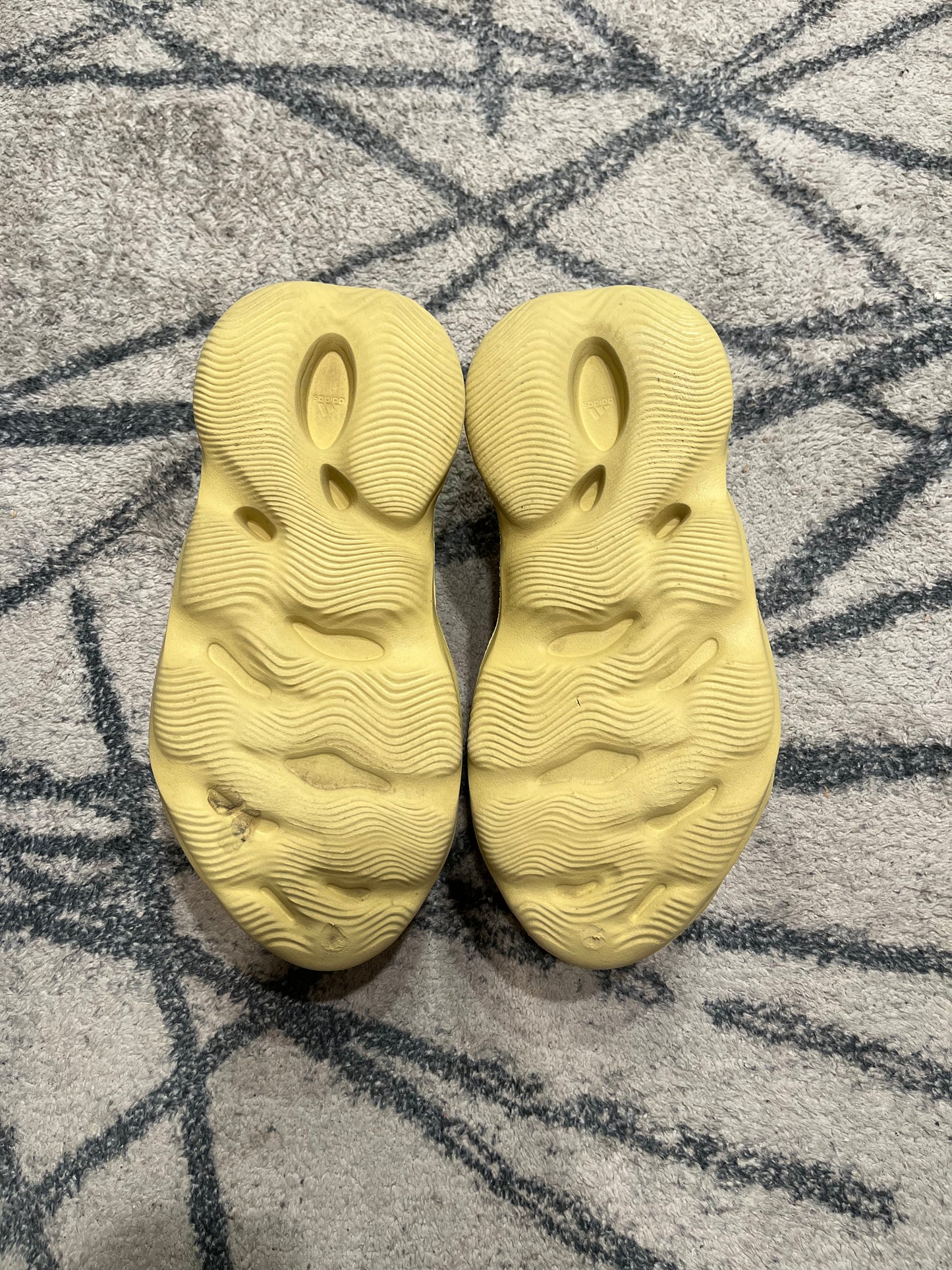 Yeezy Foam Runner Sulfur