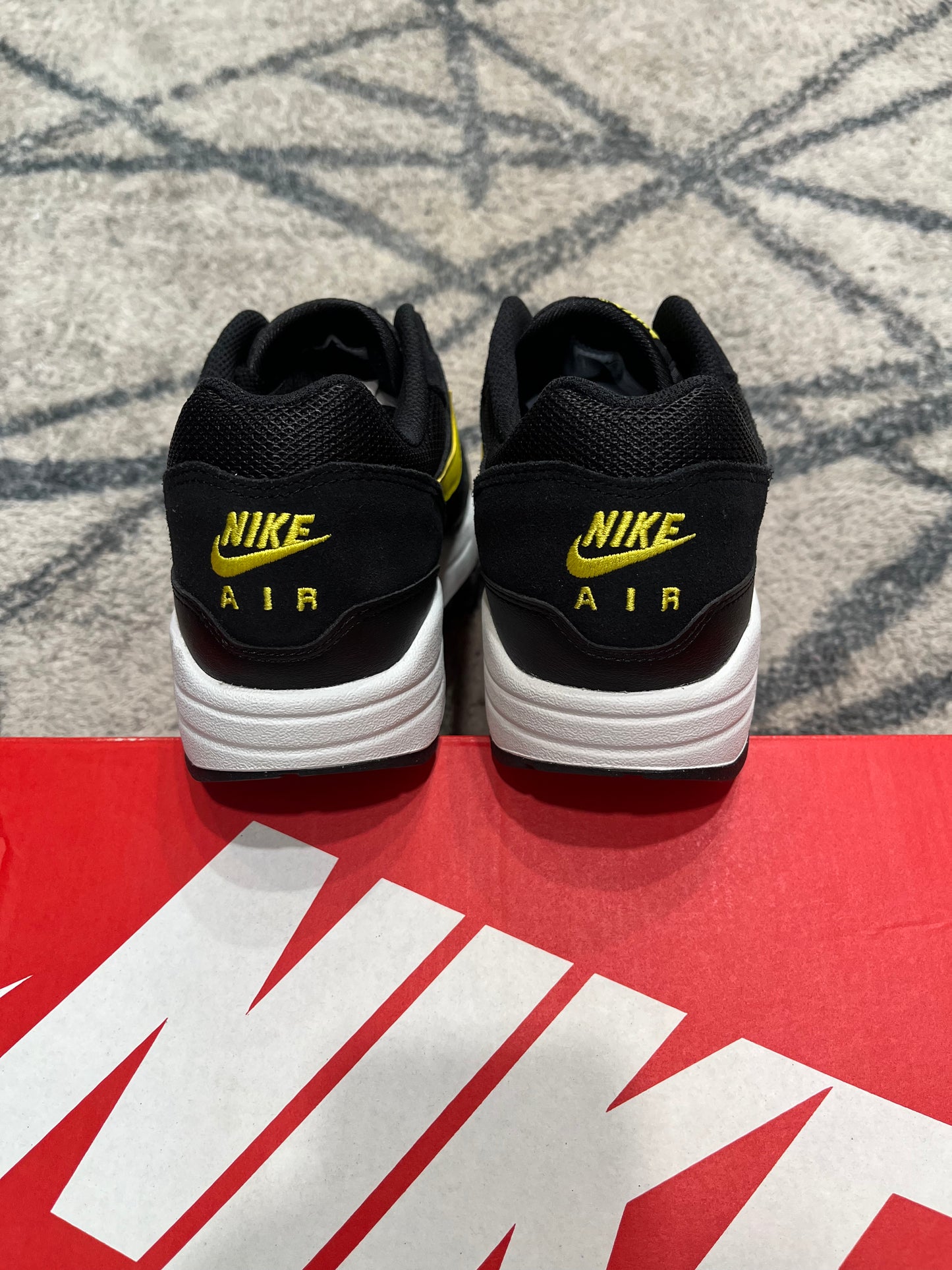 Nike Air Max 1 Essential Batman