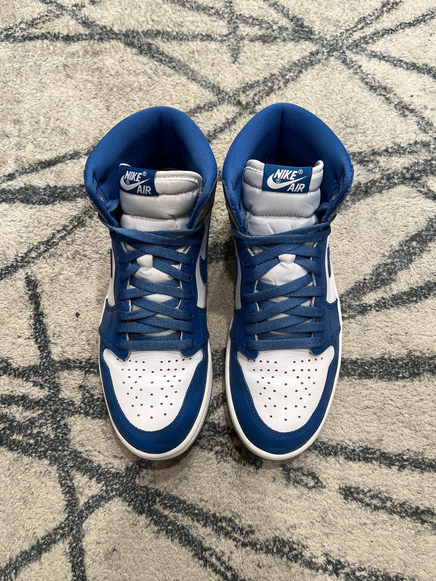Air Jordan 1 High True Blue