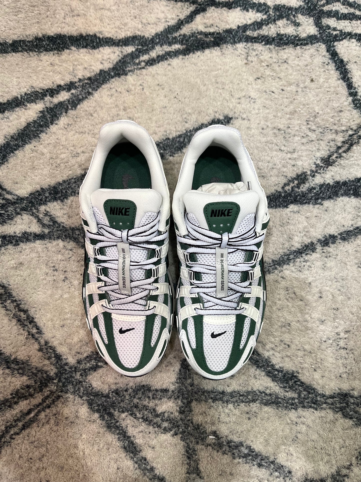 Nike P-6000 Pine Green