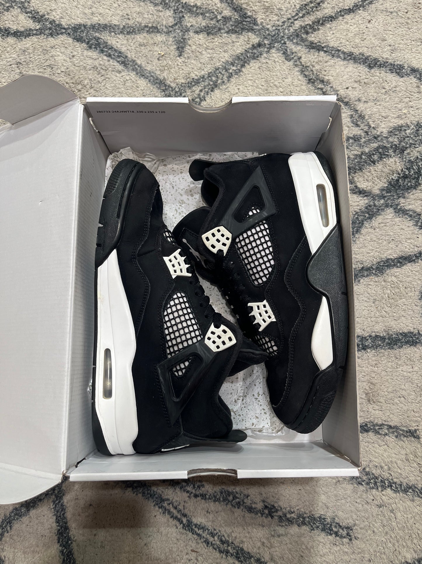 Air Jordan 4 White Thunder