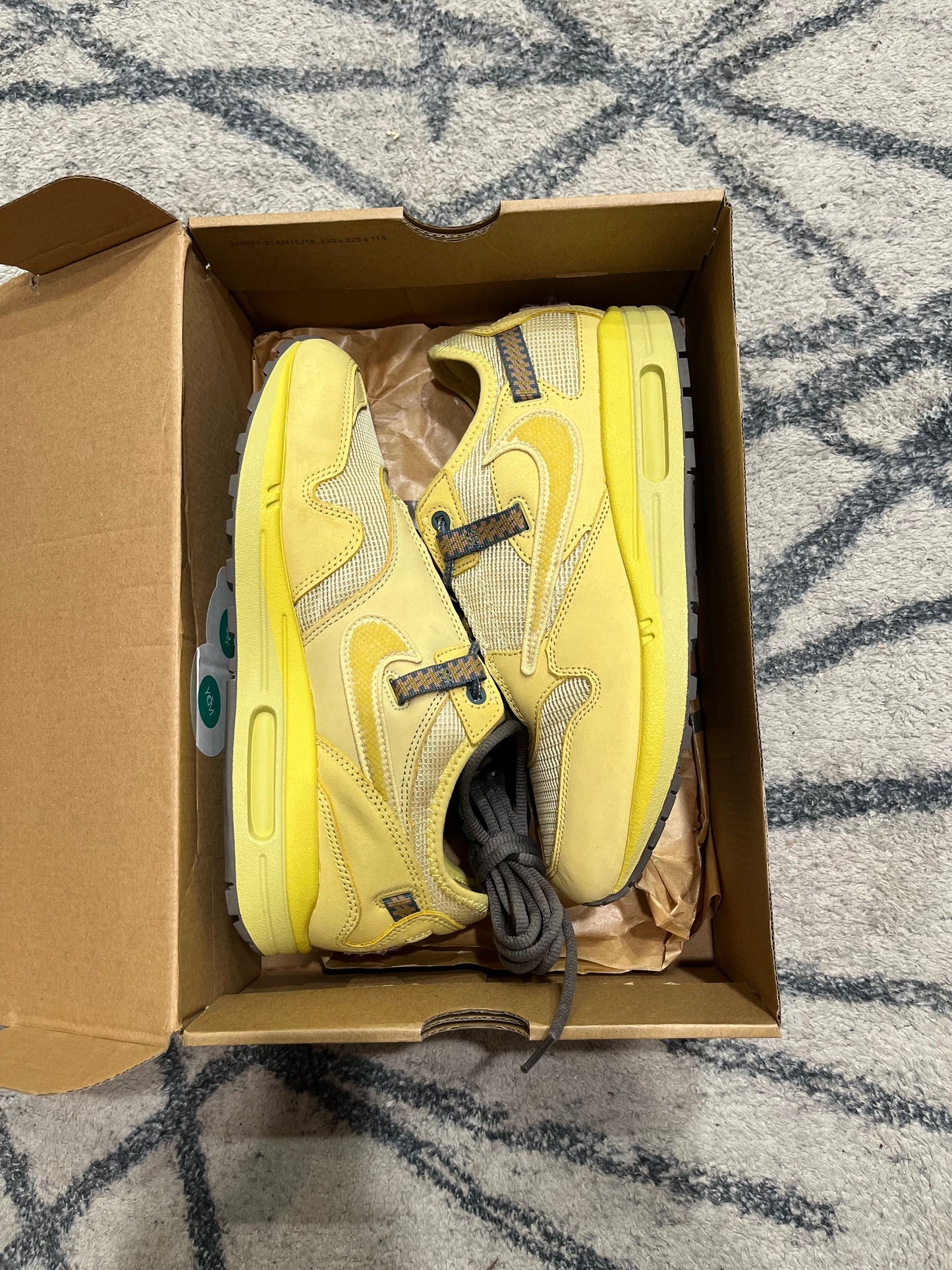 Nike Air Max 1 Travis Saruen Gold