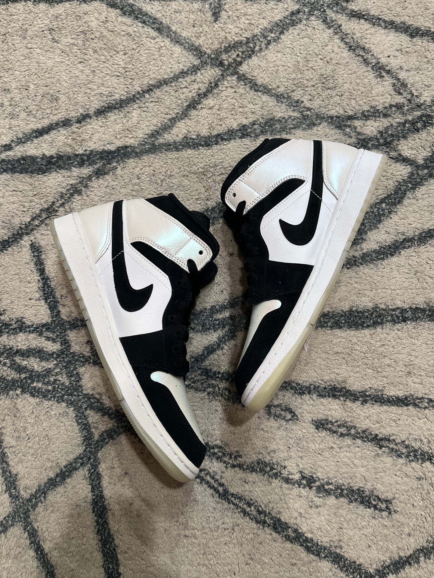 Air Jordan 1 Mid Diamond Shorts