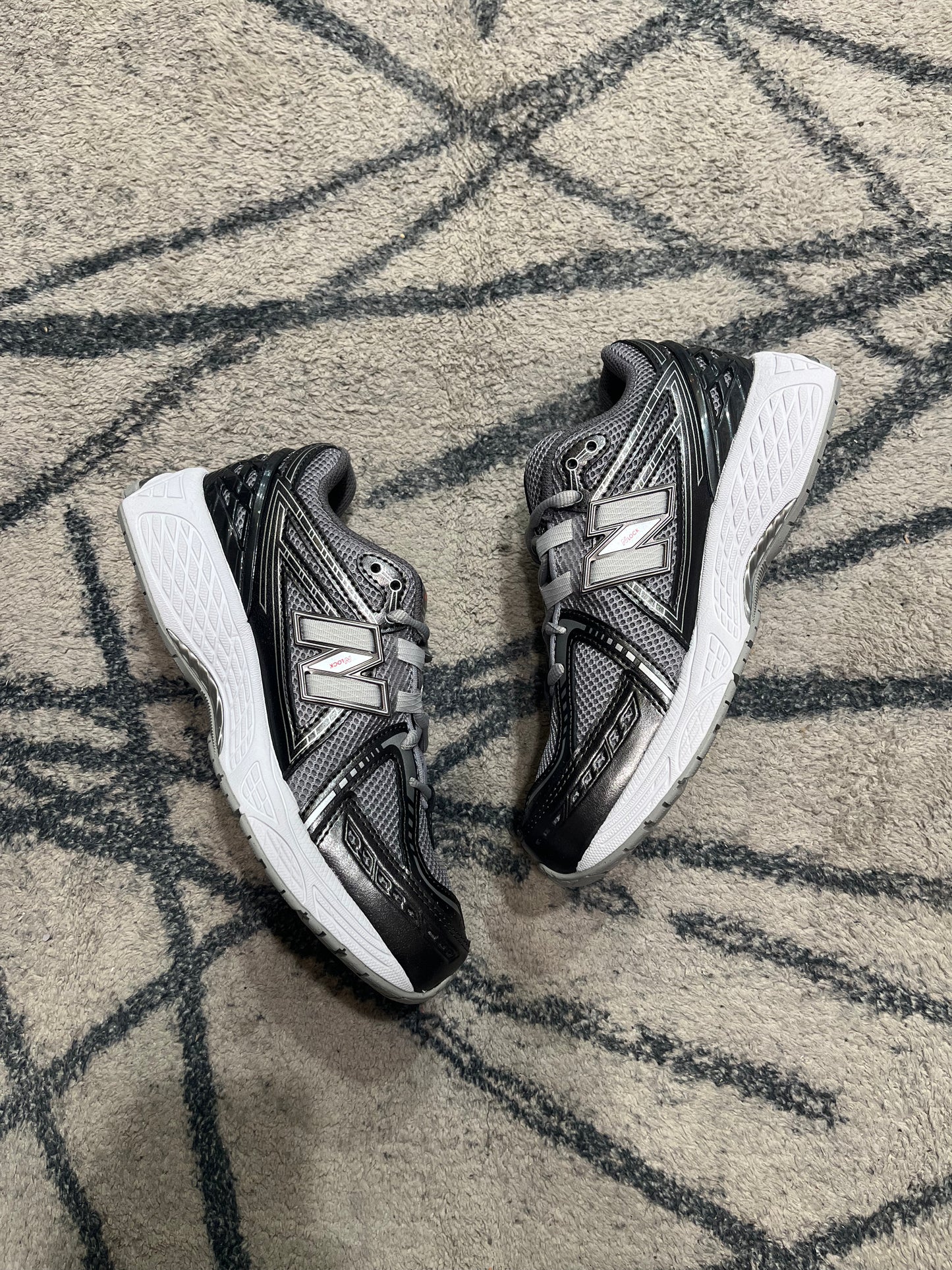 New Balance 1906 Grey
