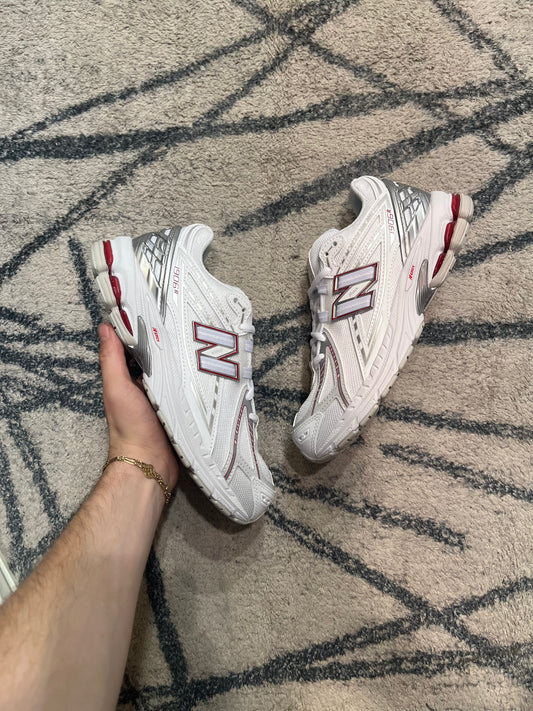New Balance 1906 White Laser Red