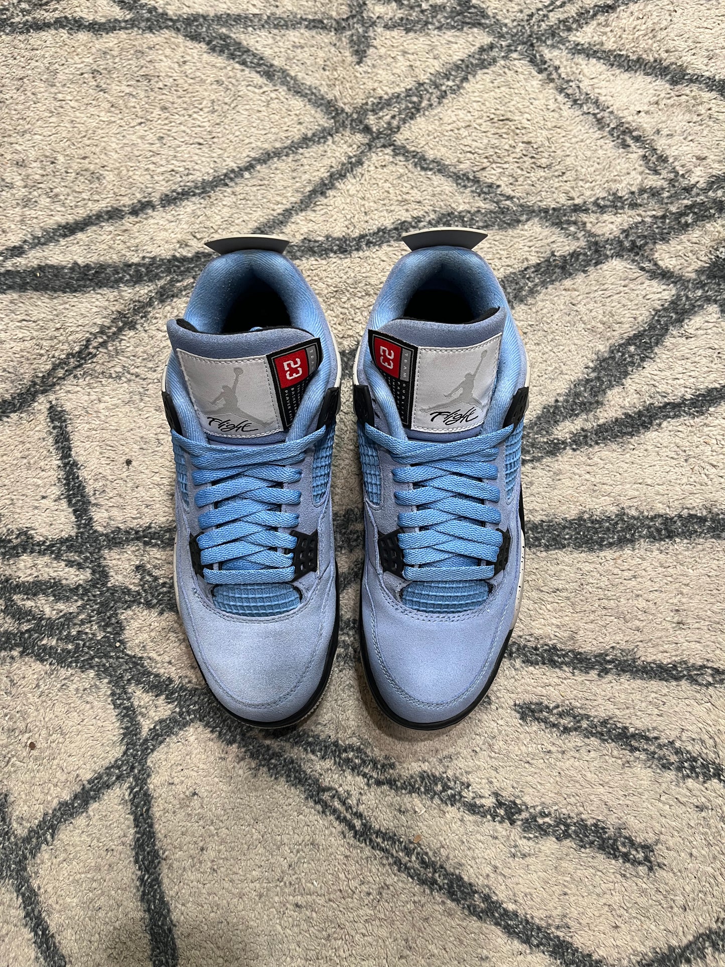 Air Jordan 4 University Blue