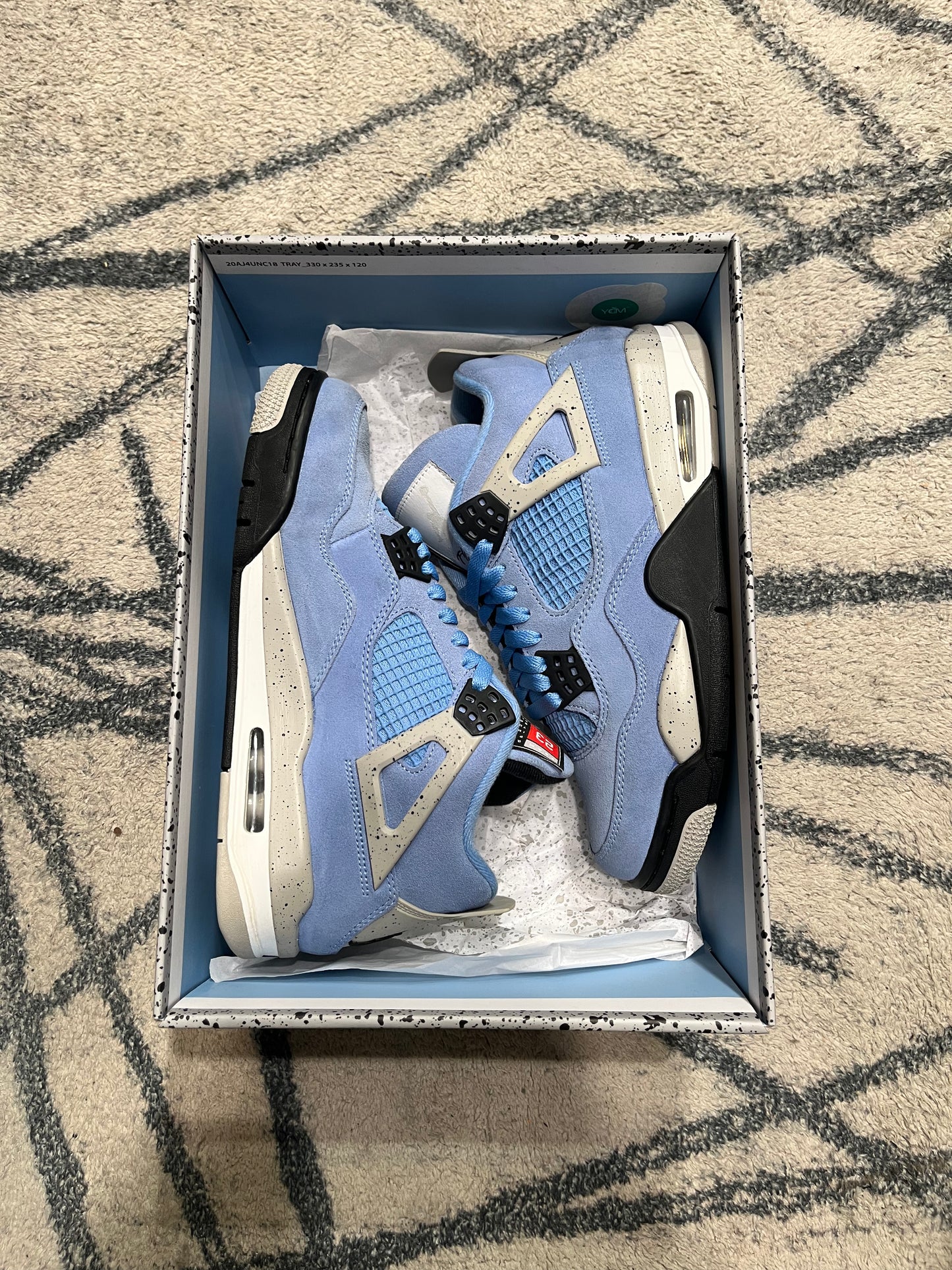 Air Jordan 4 University Blue
