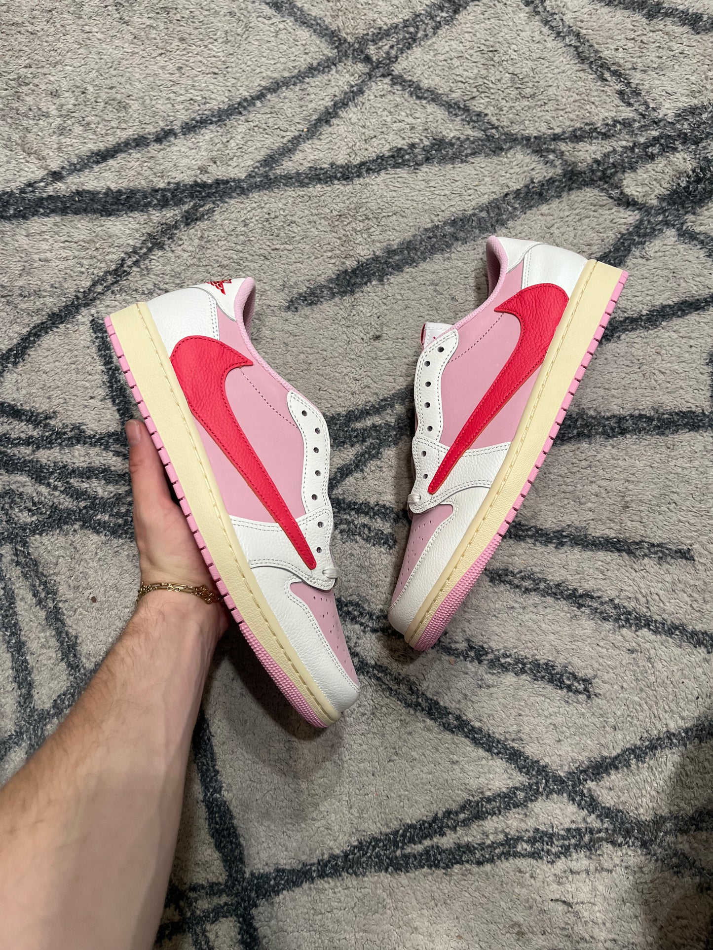 Air Jordan 1 Travis Scott Tropical Pink