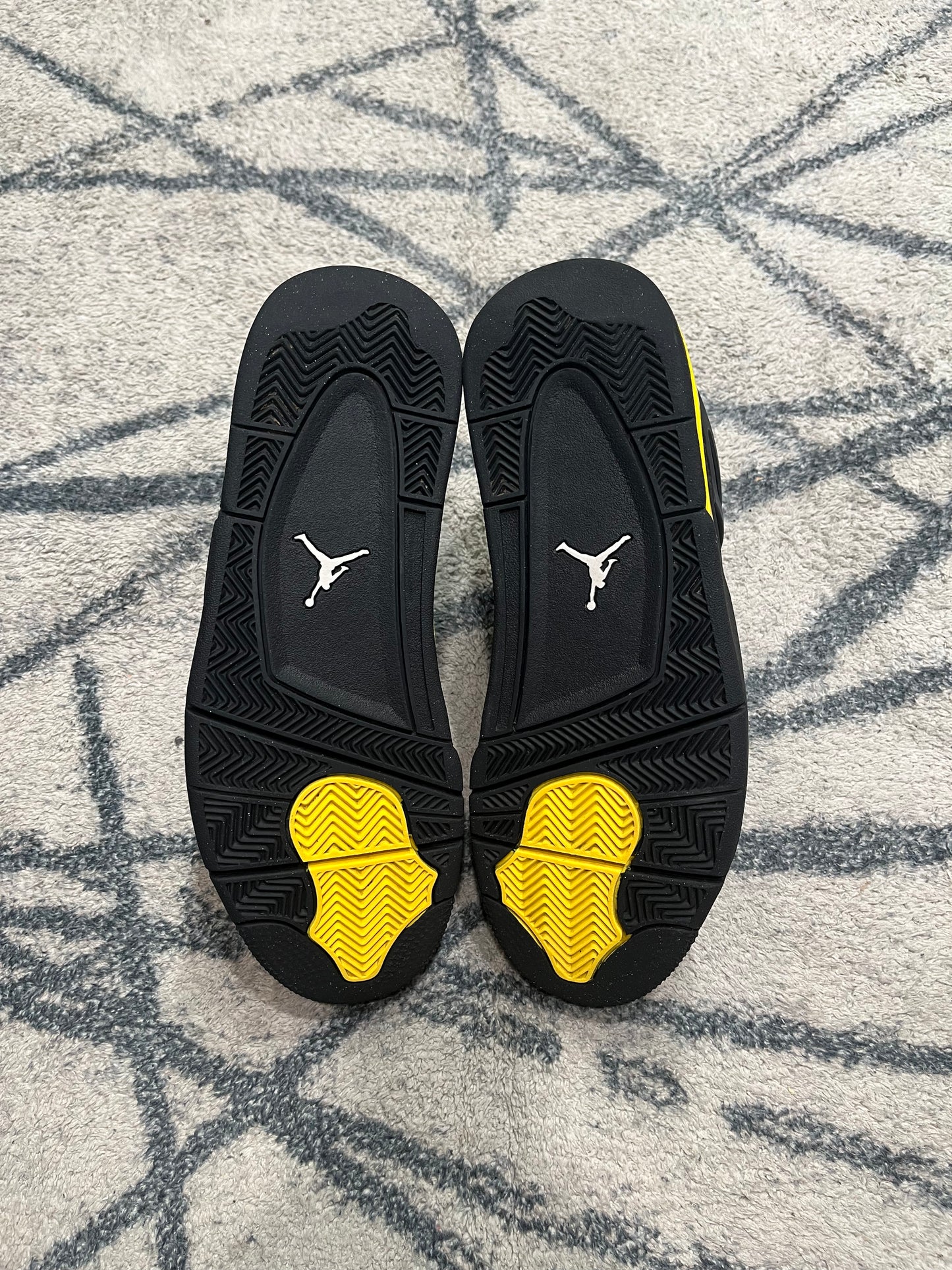 Air Jordan 4 Yellow Thunder