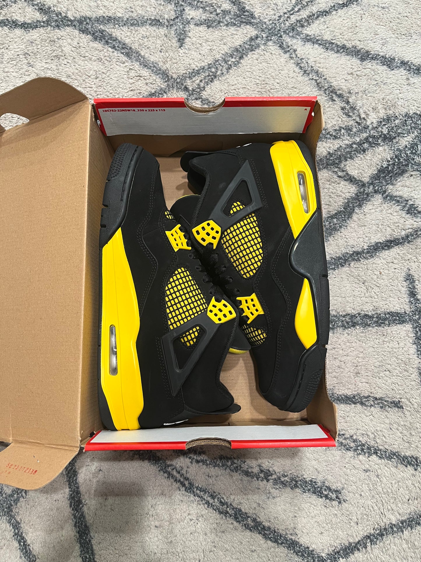 Air Jordan 4 Yellow Thunder