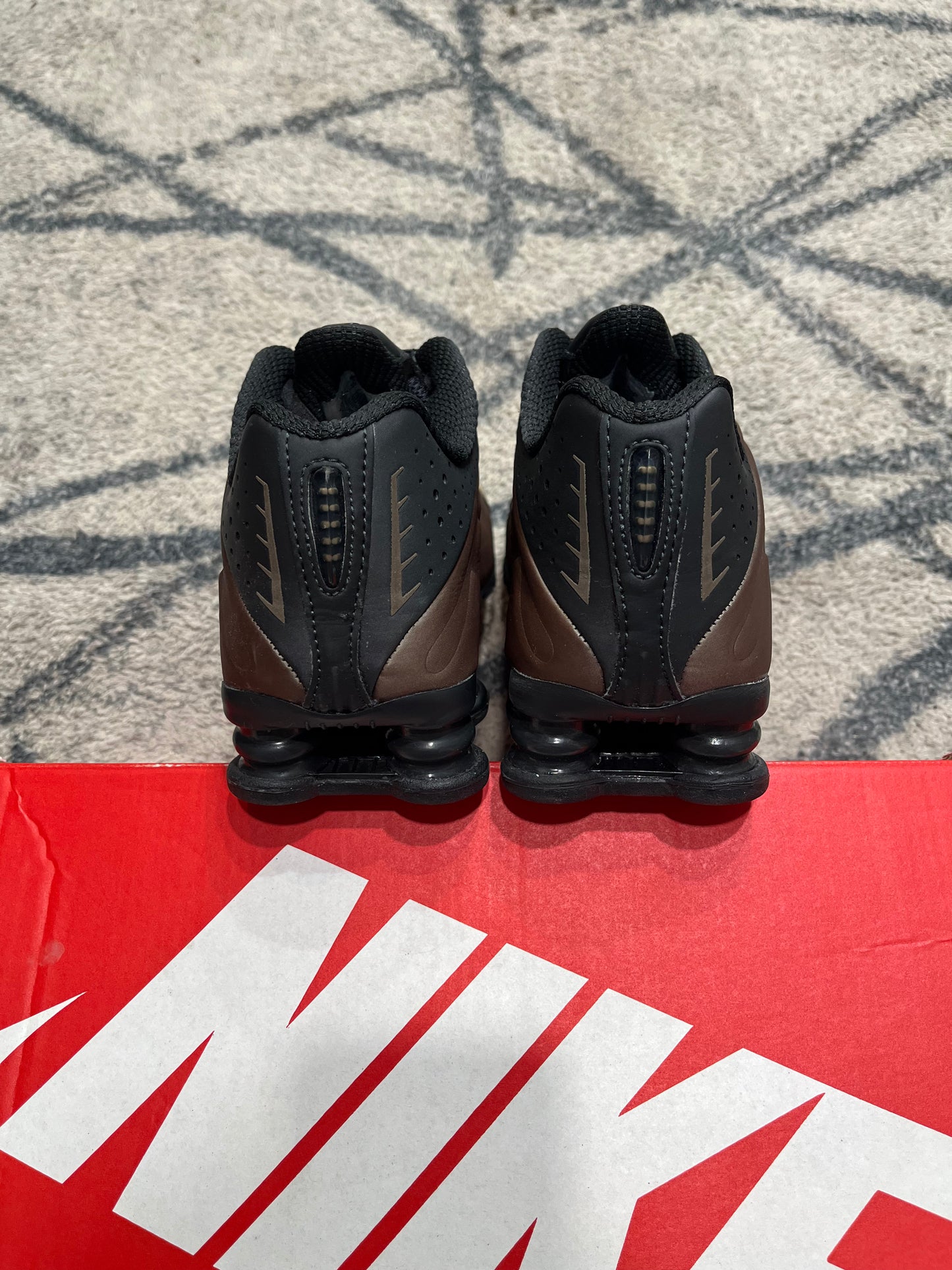Nike Shox R4 Ironstone