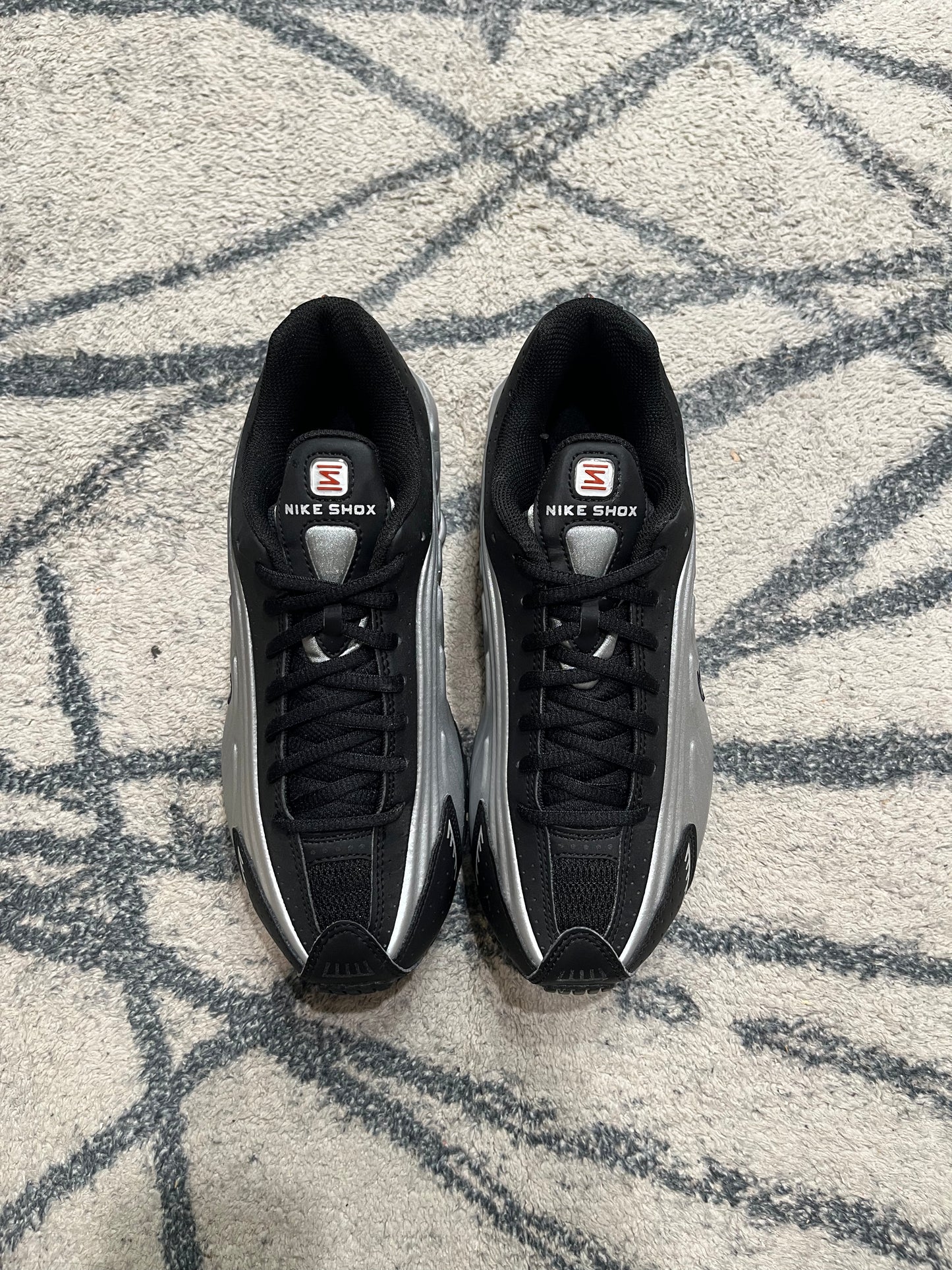 Nike Shox R4 Metallic Silver Picante