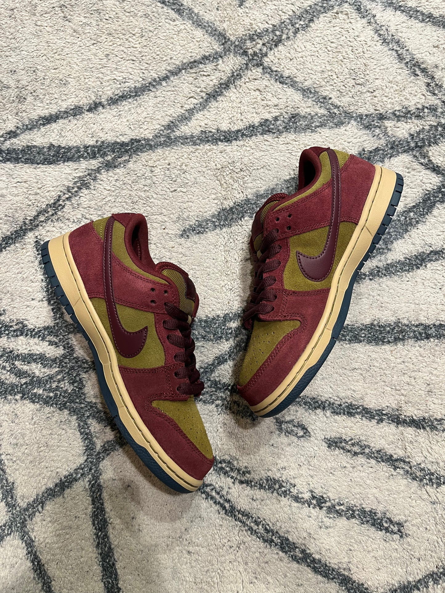 Nike Dunk SB Team Red Olive Flak