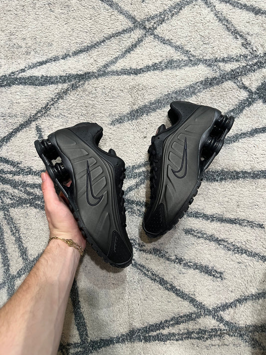 Nike Shox R4 Bright Noir