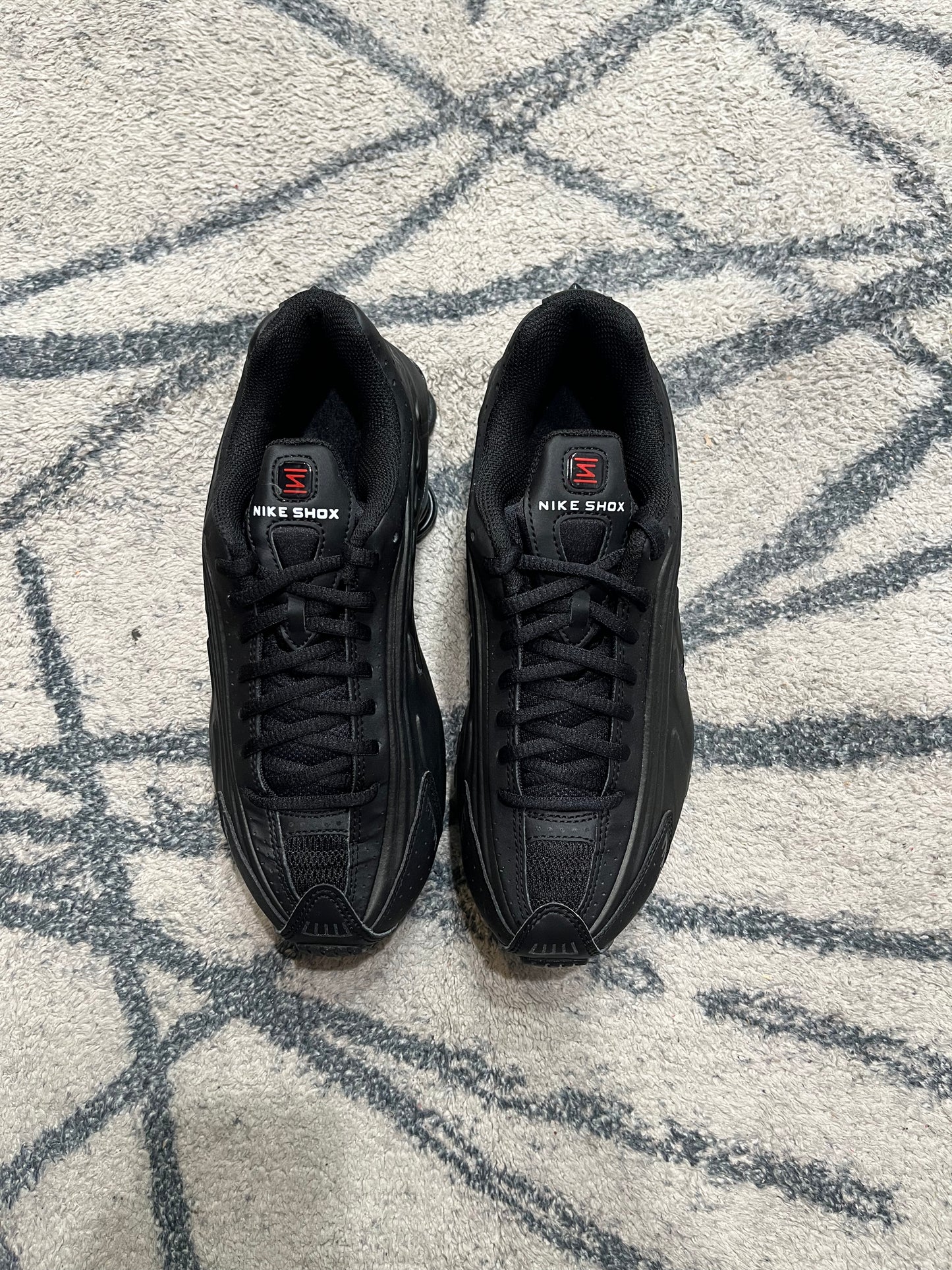 Nike Shox R4 Bright Noir