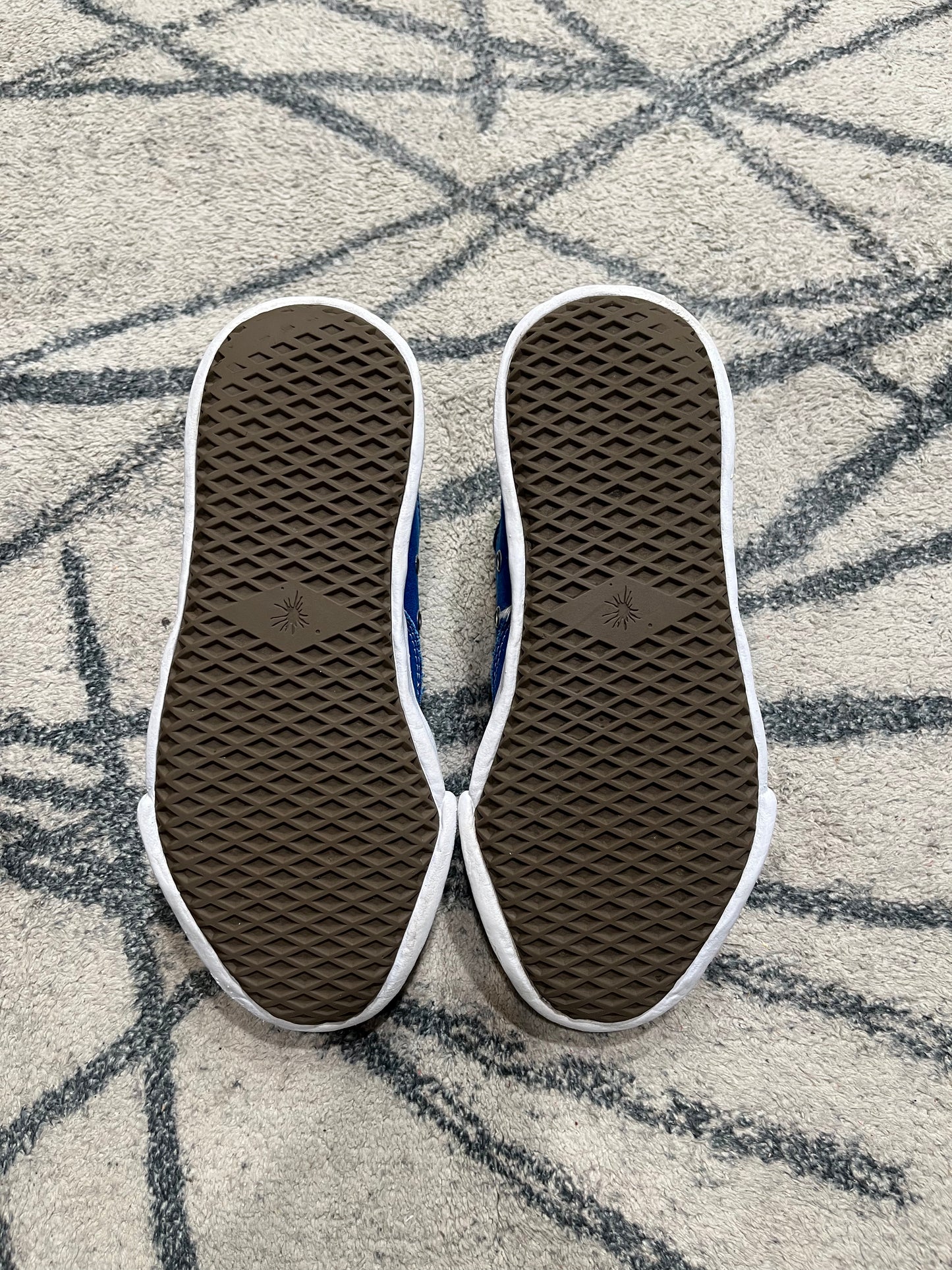 Maison Mihara Yasuhiro Peterson Blue